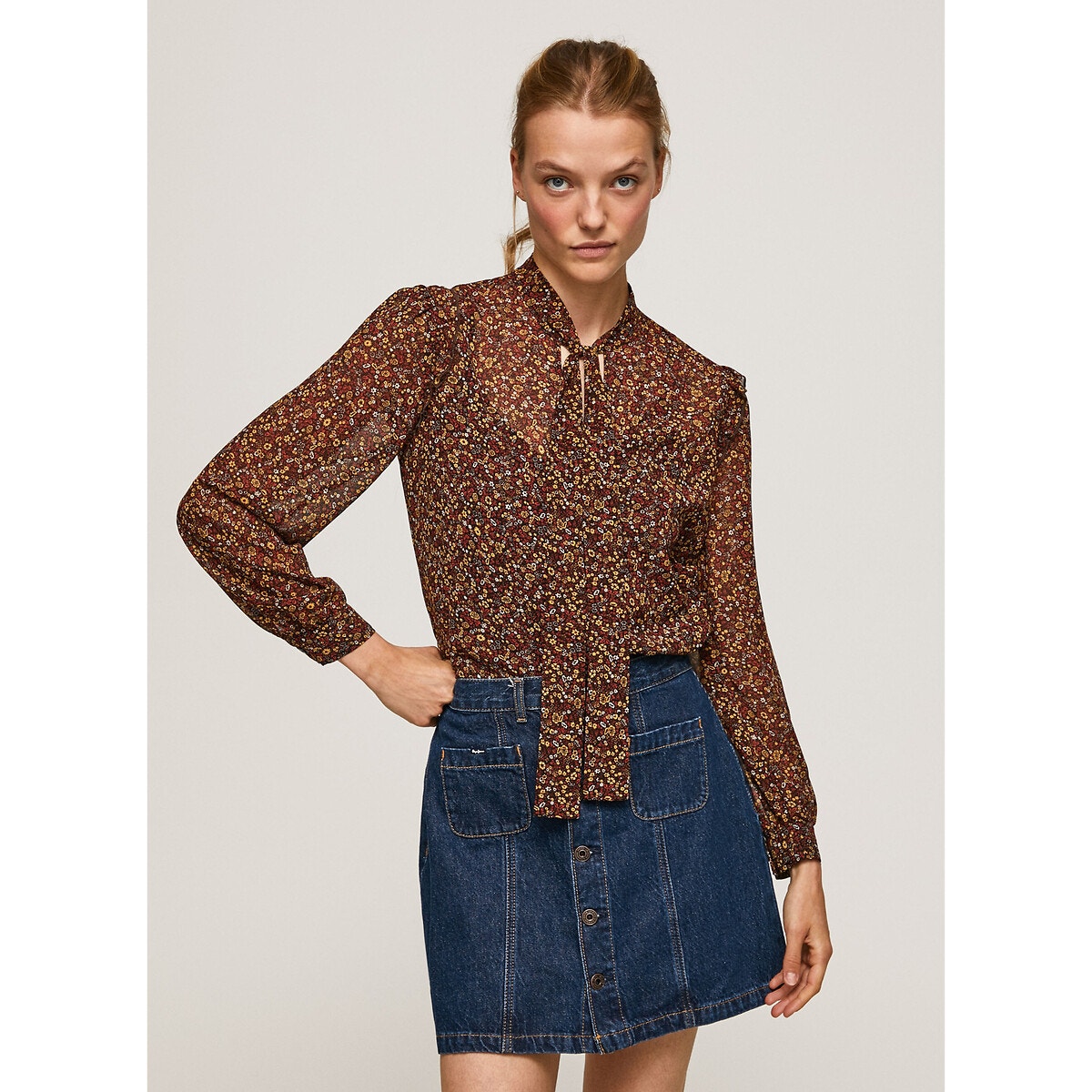 Blouse store col lavallière