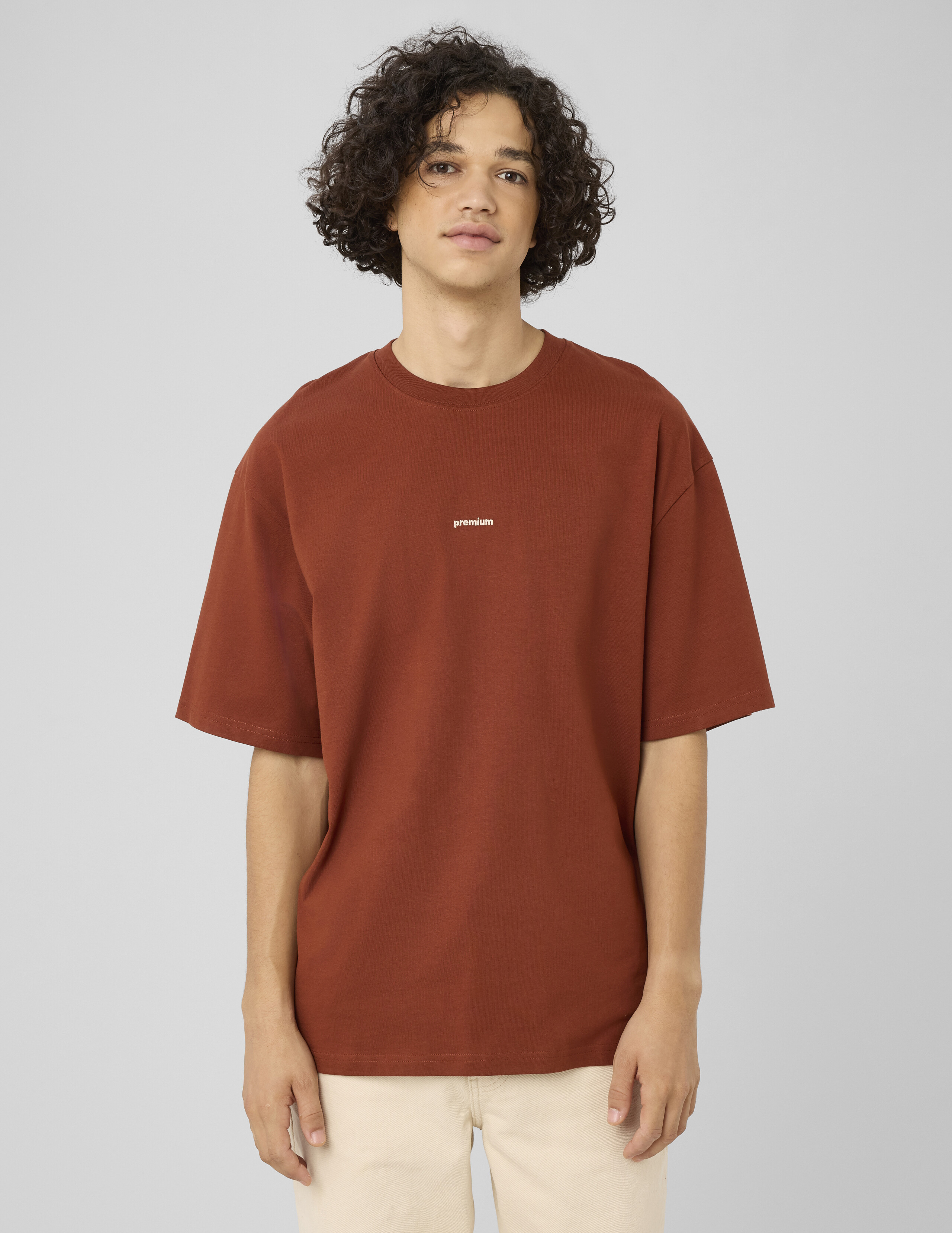 T-shirt broderie poitrine, BZB