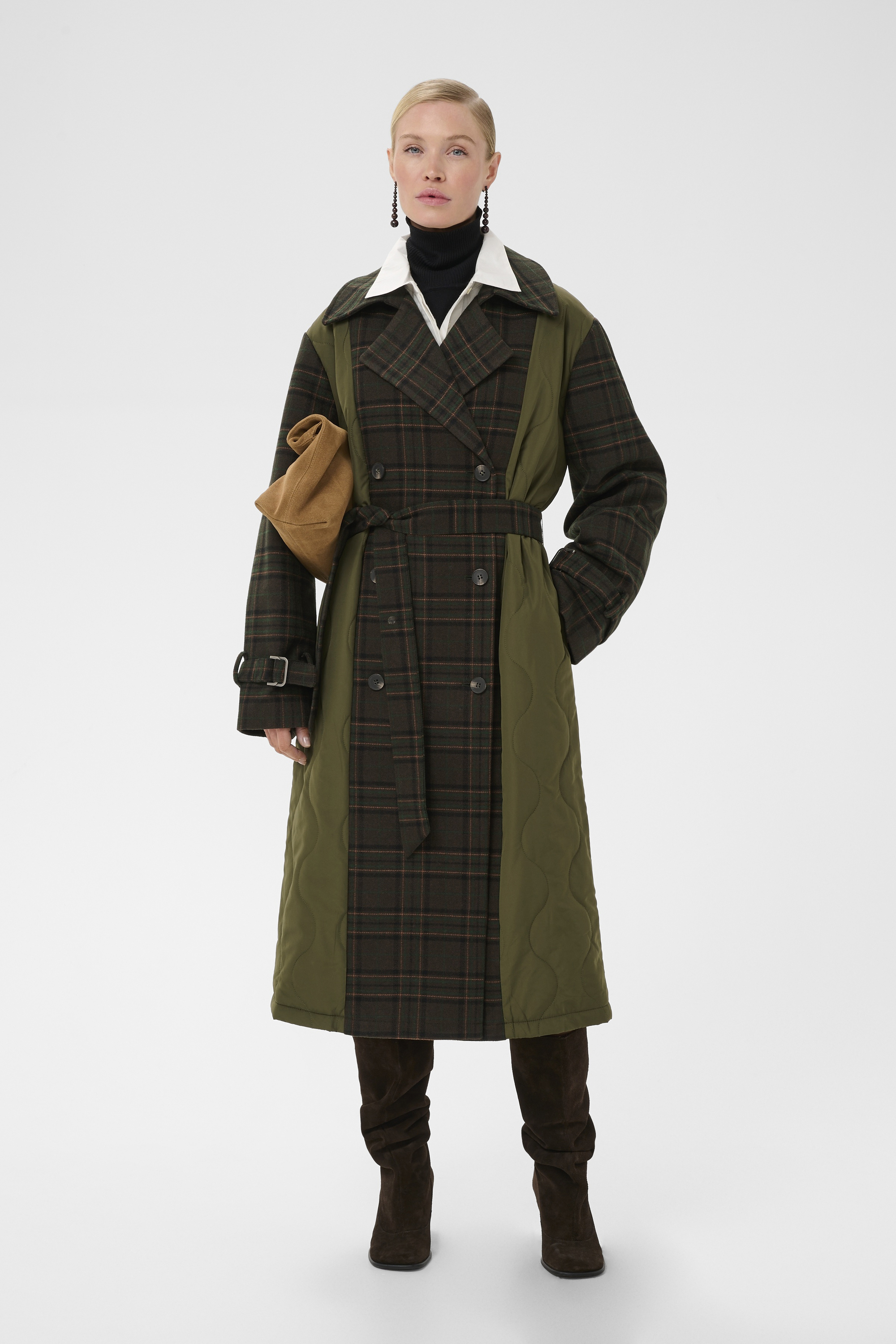 Manteau, CULTURE