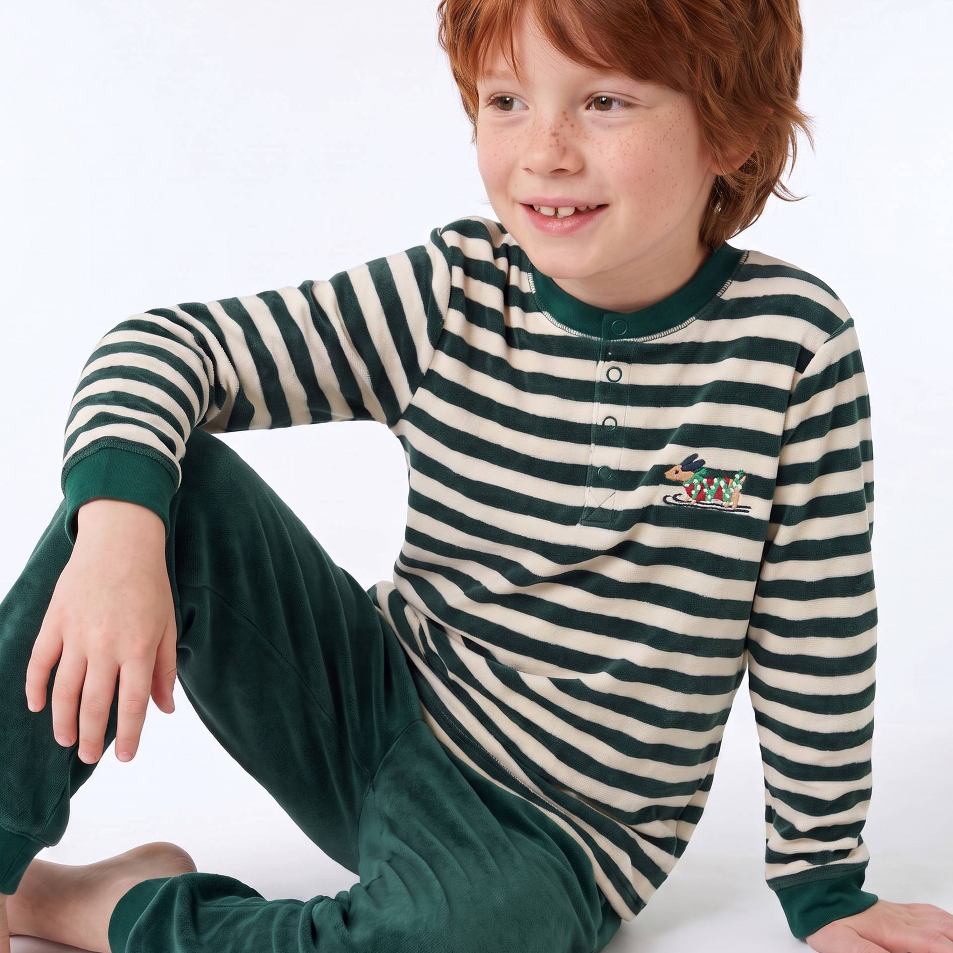 Pyjama manches longues rayé en velours en coton BIO GOTS, MONOPRIX