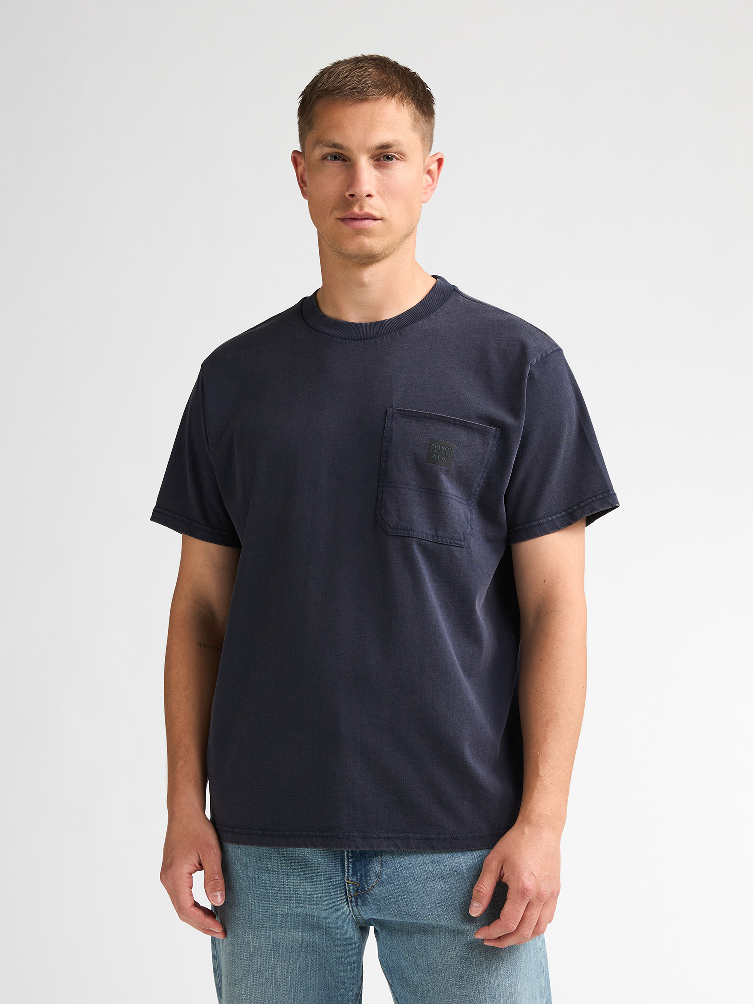T-shirt en coton avec poche poitrine vaughn, PETROL INDUSTRIES