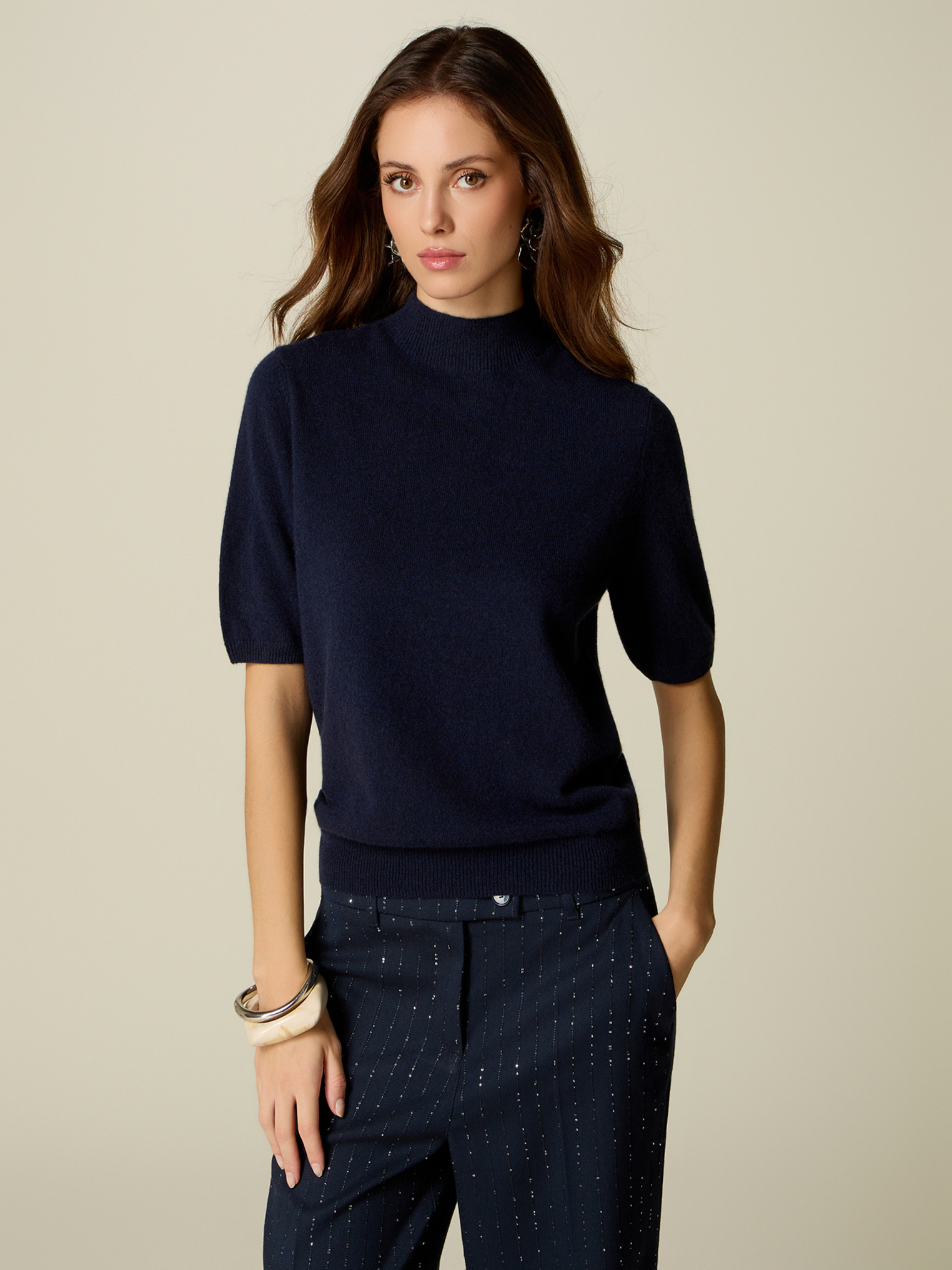 Pull col rond manches courtes, OLTRE