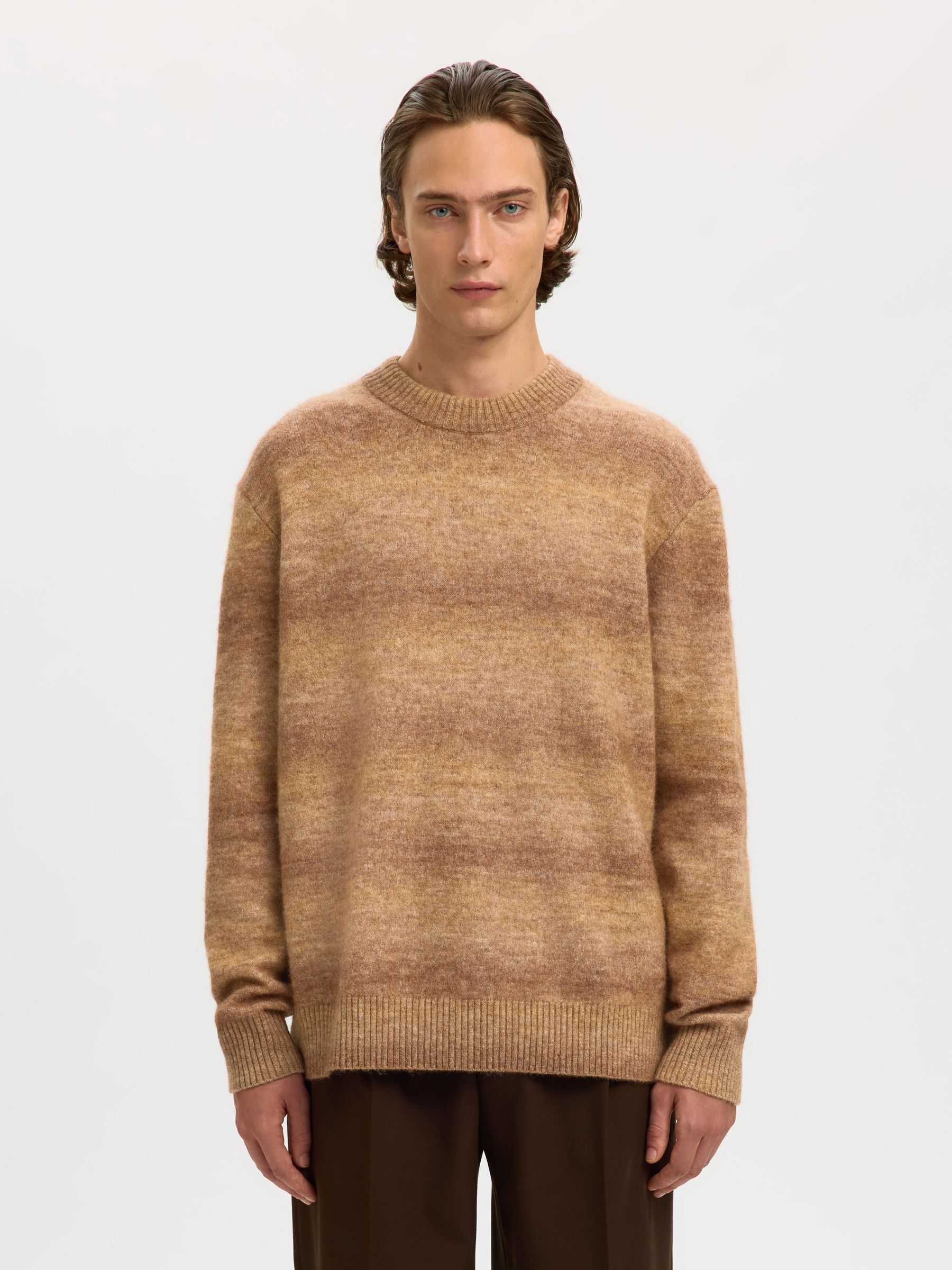 Pull En Maille, SELECTED