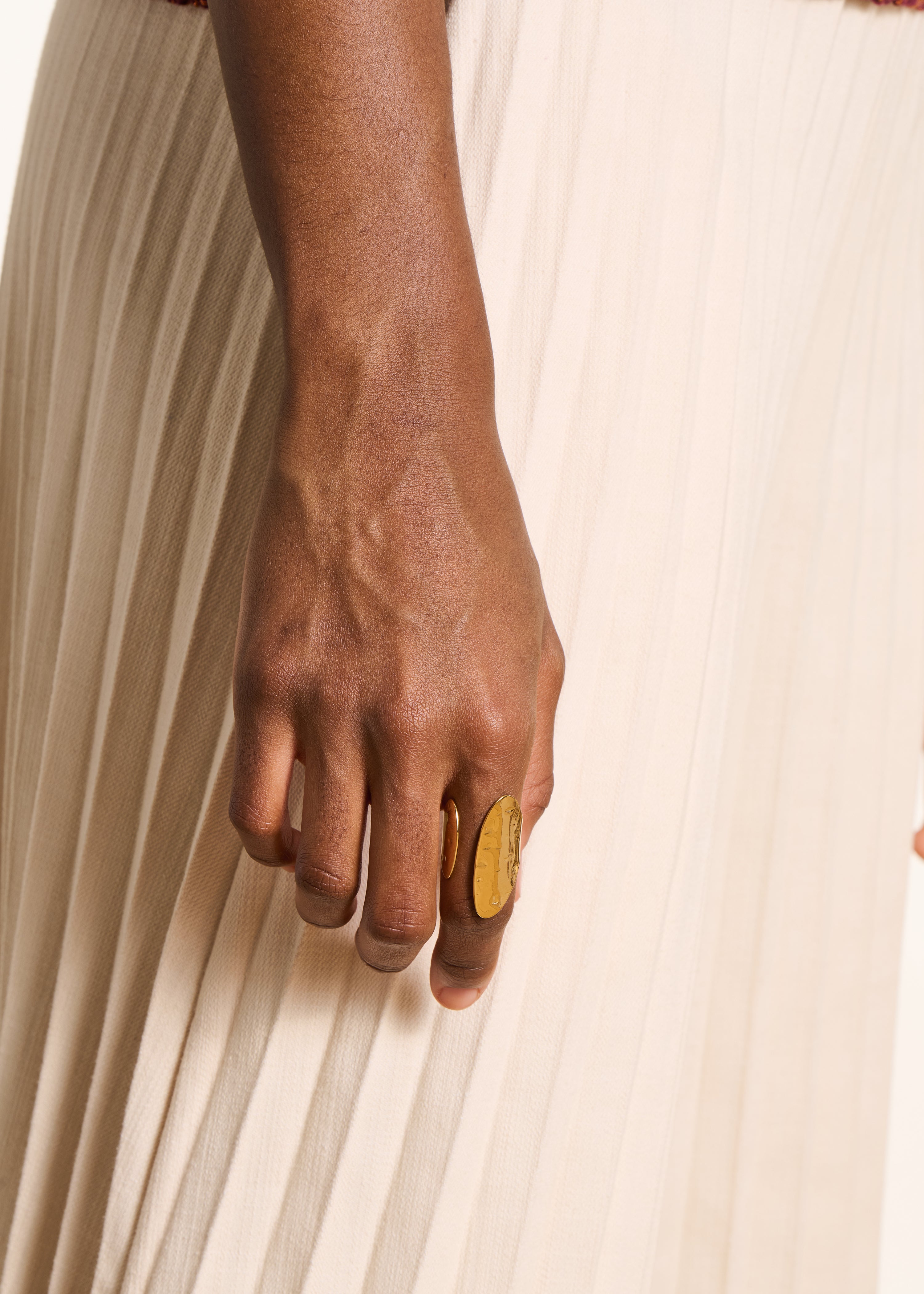 Bague asymétrique, LA FEE MARABOUTEE