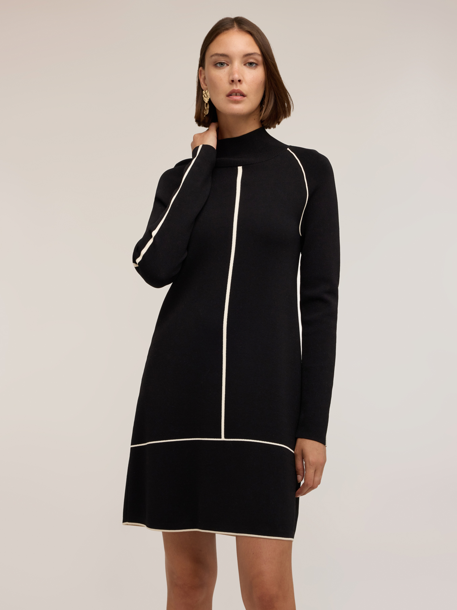 Robe avec liserés contrastants, MOTIVI