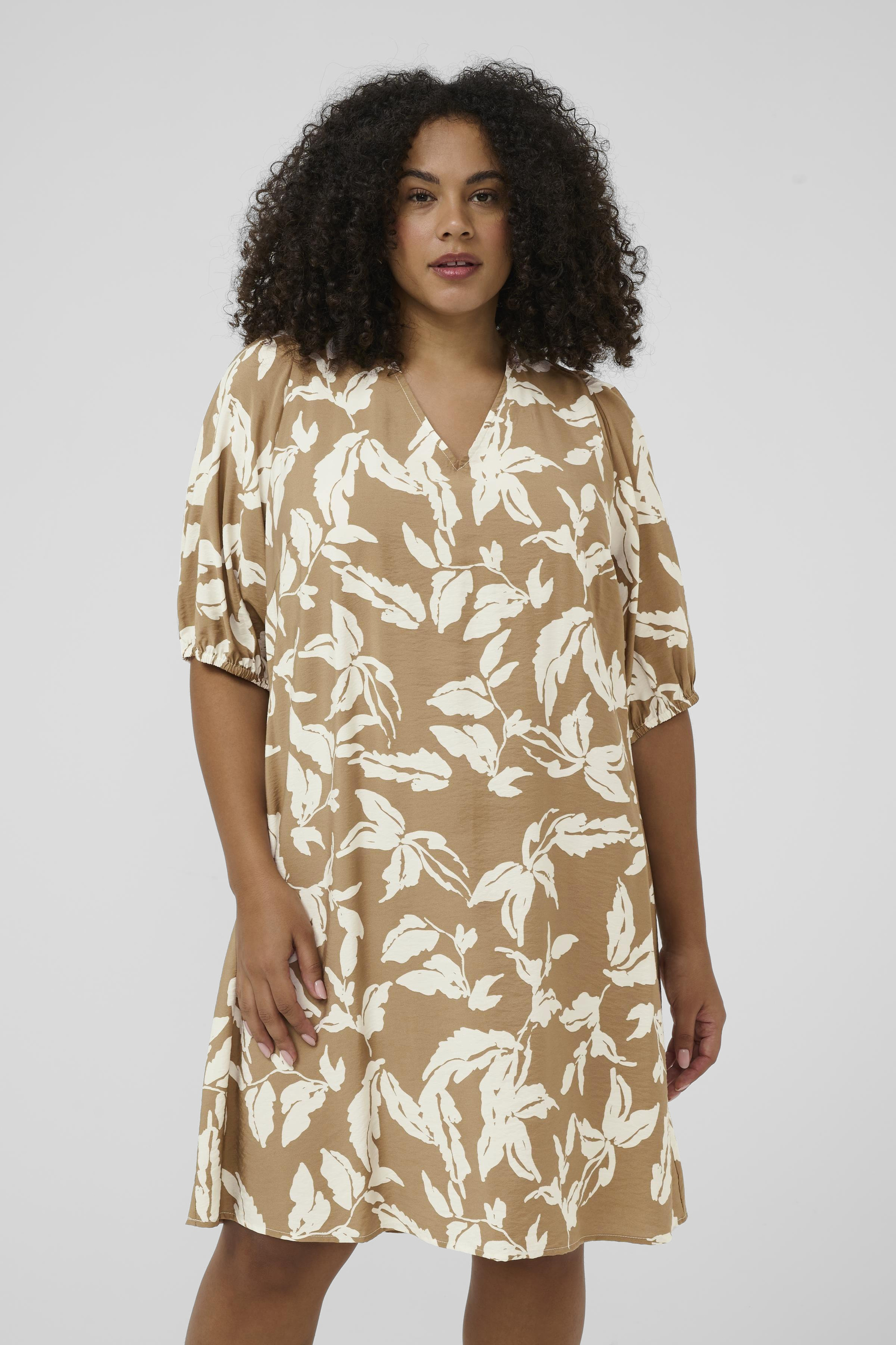 Robe, KAFFE CURVE