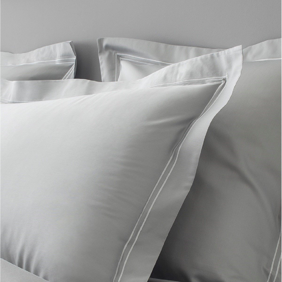 Taies d'oreiller satin de coton RADIEUSE lot de 2, MPC MAISON
