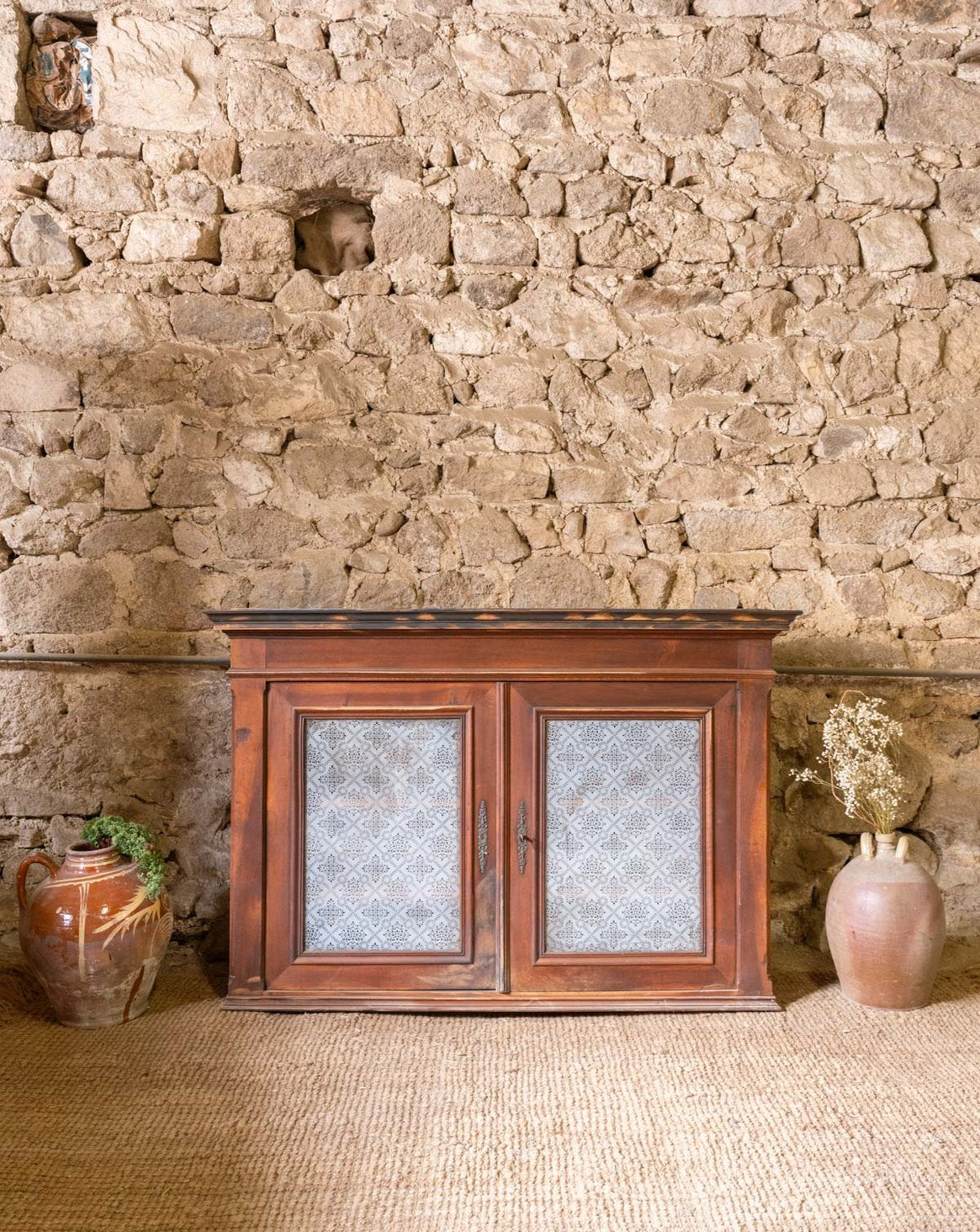Buffet vitré en bois Gilbert N°1889 - Bon état, DEBONGOUT