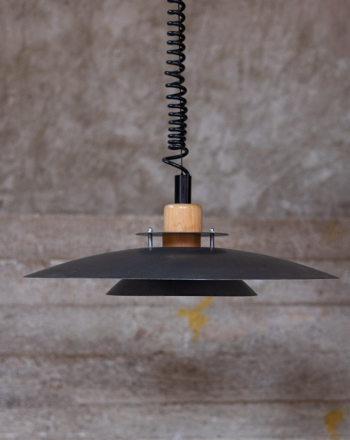Suspension contemporaine Sonia N°321 - Bon état, DEBONGOUT