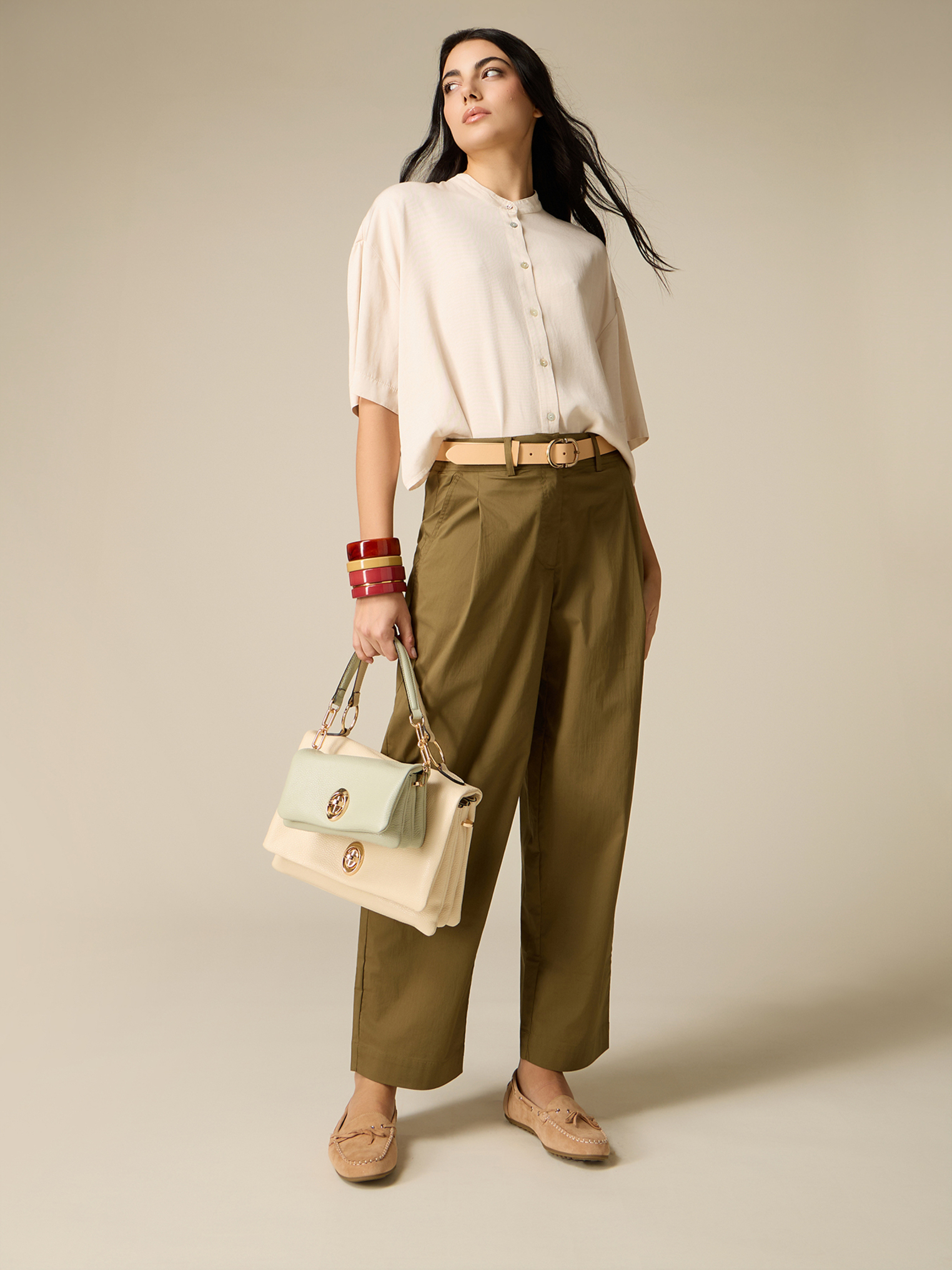 Pantalon cropped, OLTRE