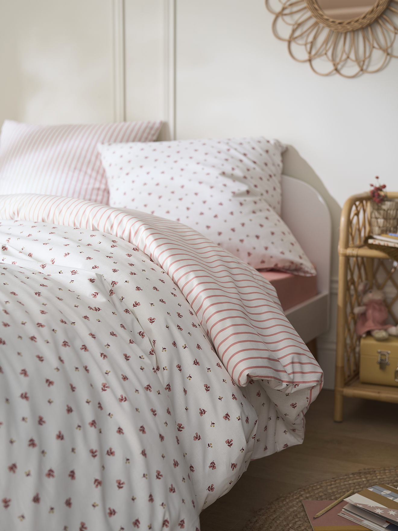 Parure housse de couette et taie d'oreiller réversible FLEURS RAYURES, avec coton recyclé, VERTBAUDET