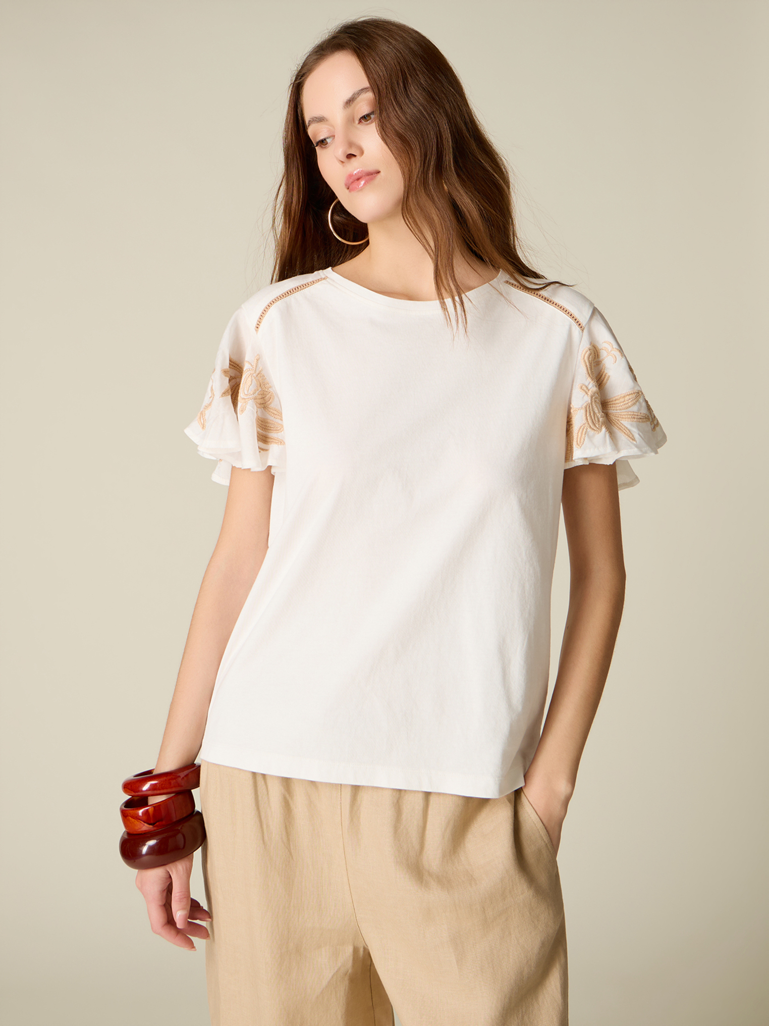 T-shirt con maniche ricamate, OLTRE