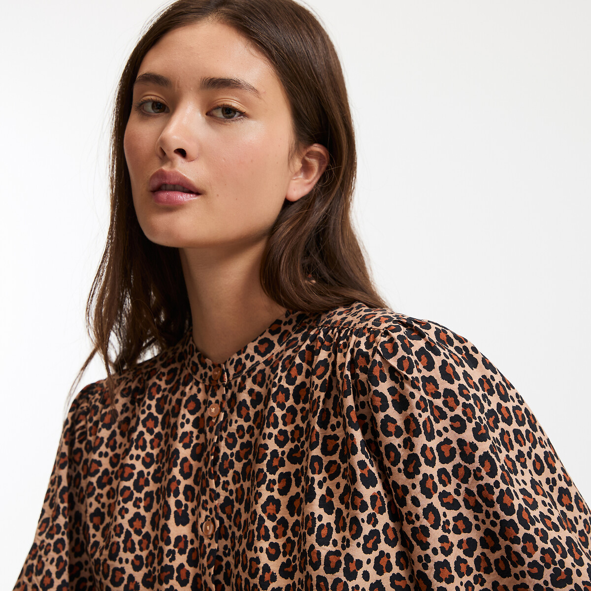 Signatures lise shirt with mandarin collar in leopard print