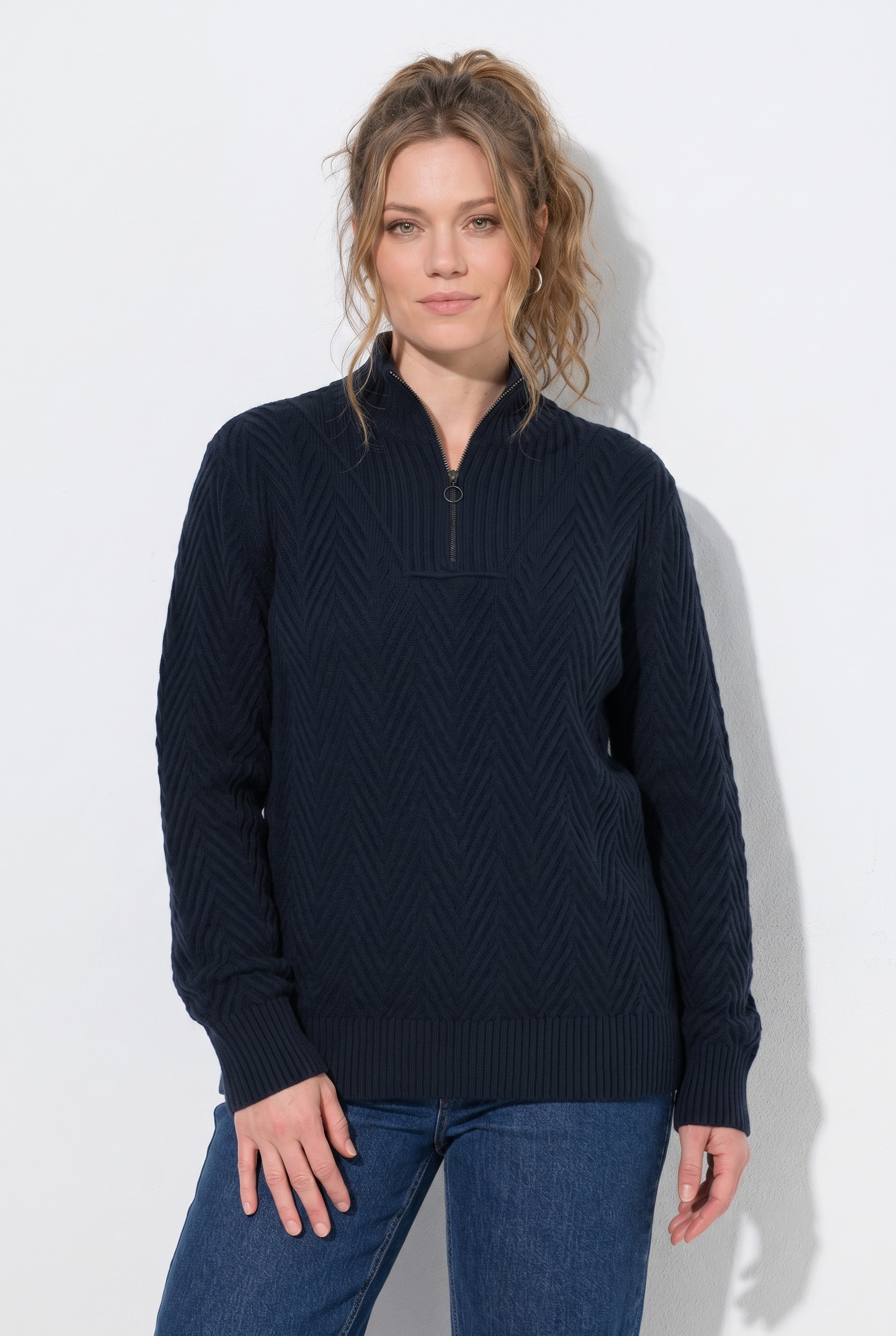 Pull en coton bio, motif à chevrons, ULLA POPKEN