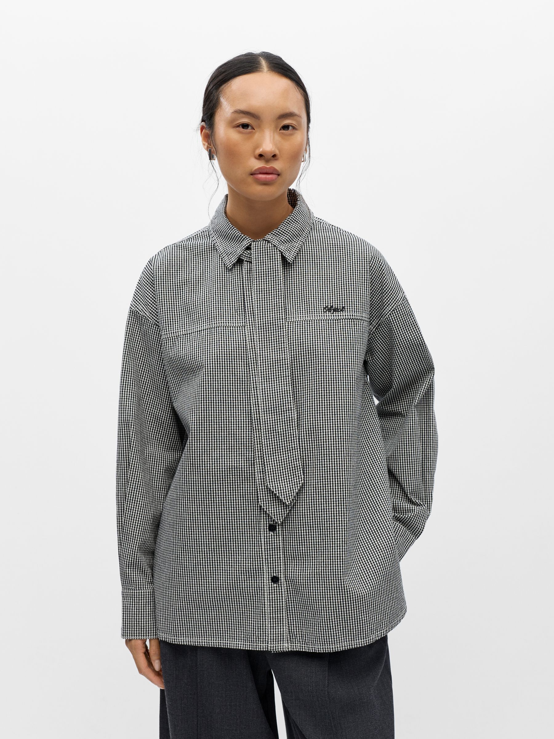 Chemise, OBJECT