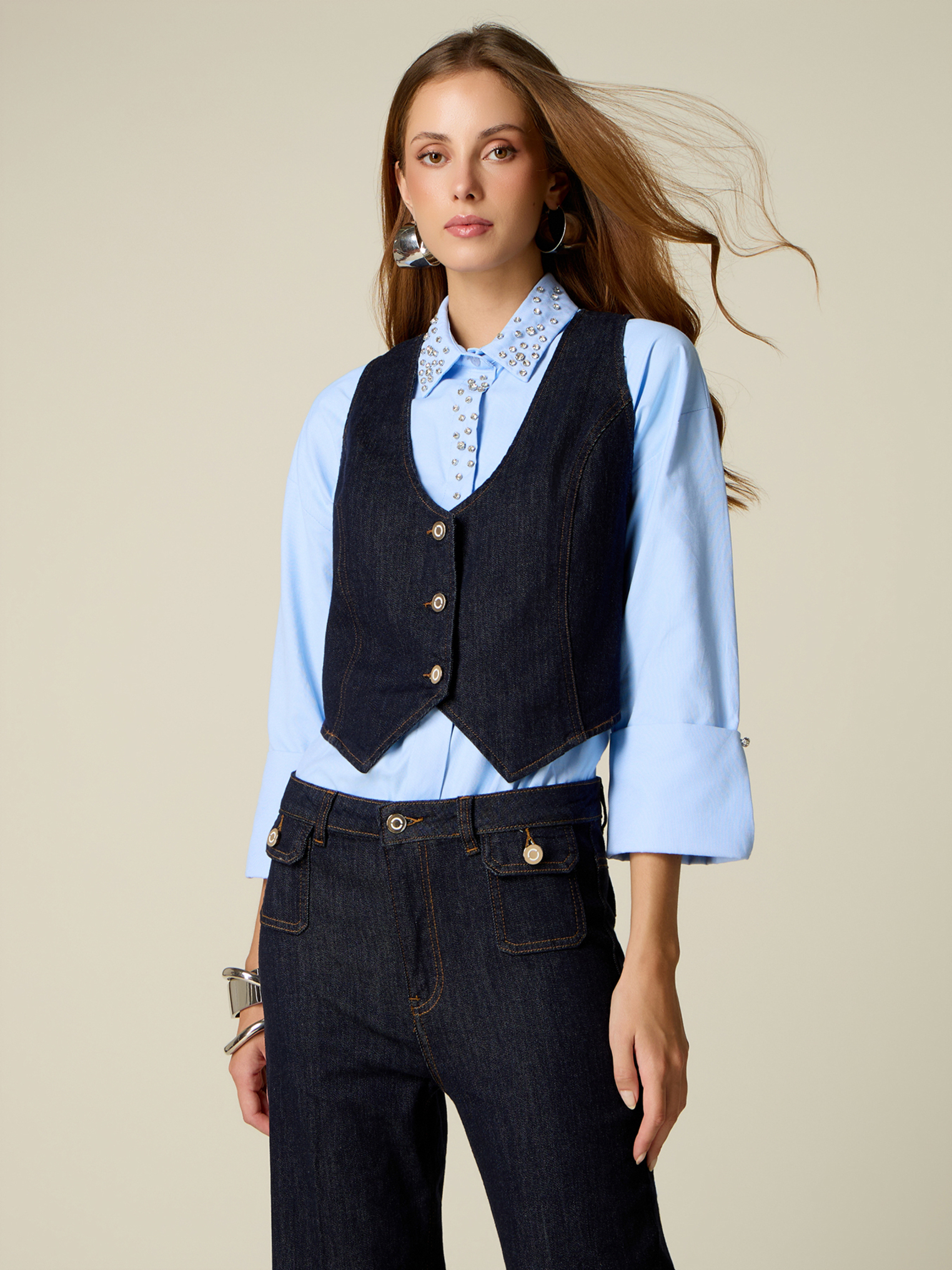 Gilet court, OLTRE