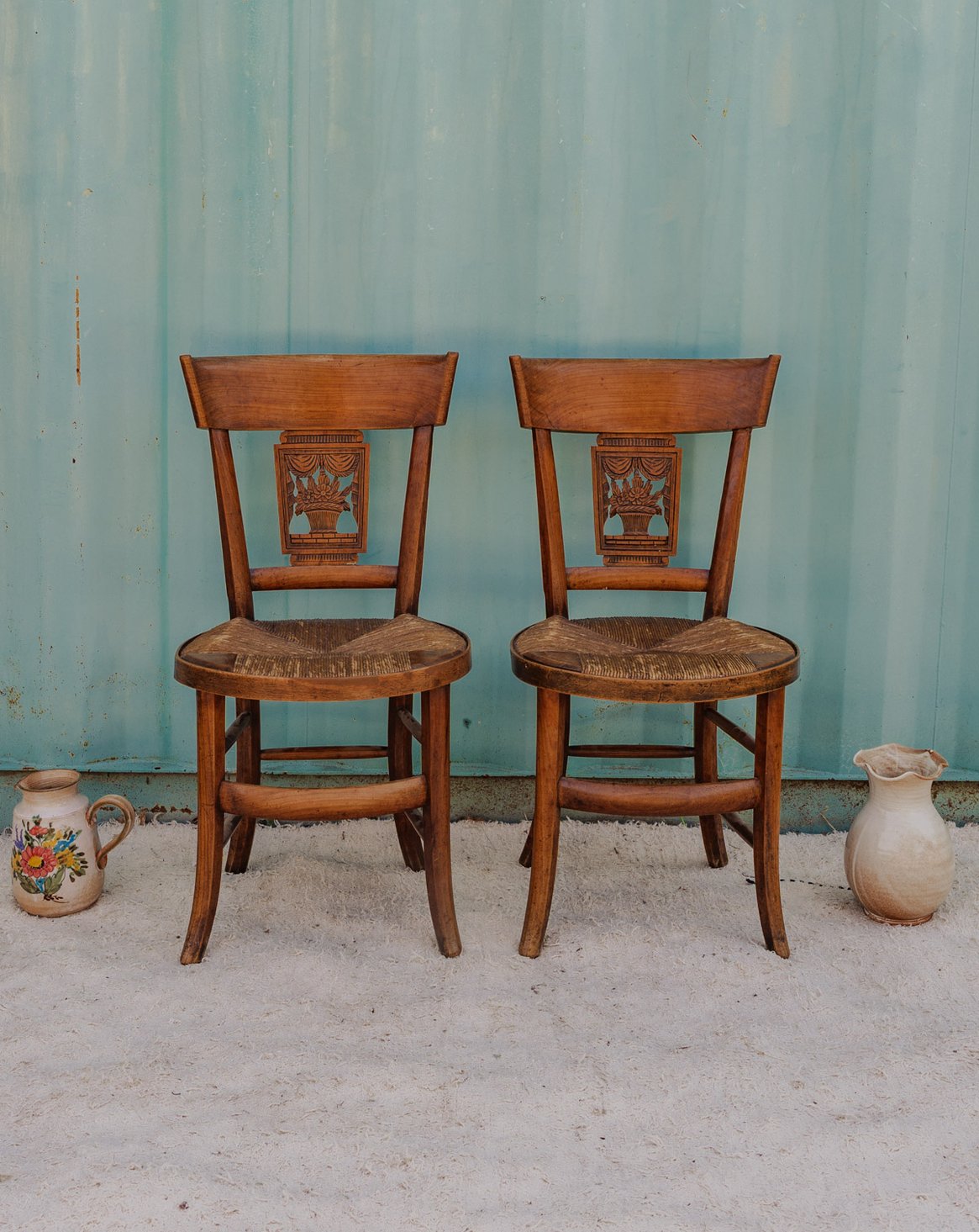 Paire de chaises en bois Claude N°1503 - Bon état, DEBONGOUT