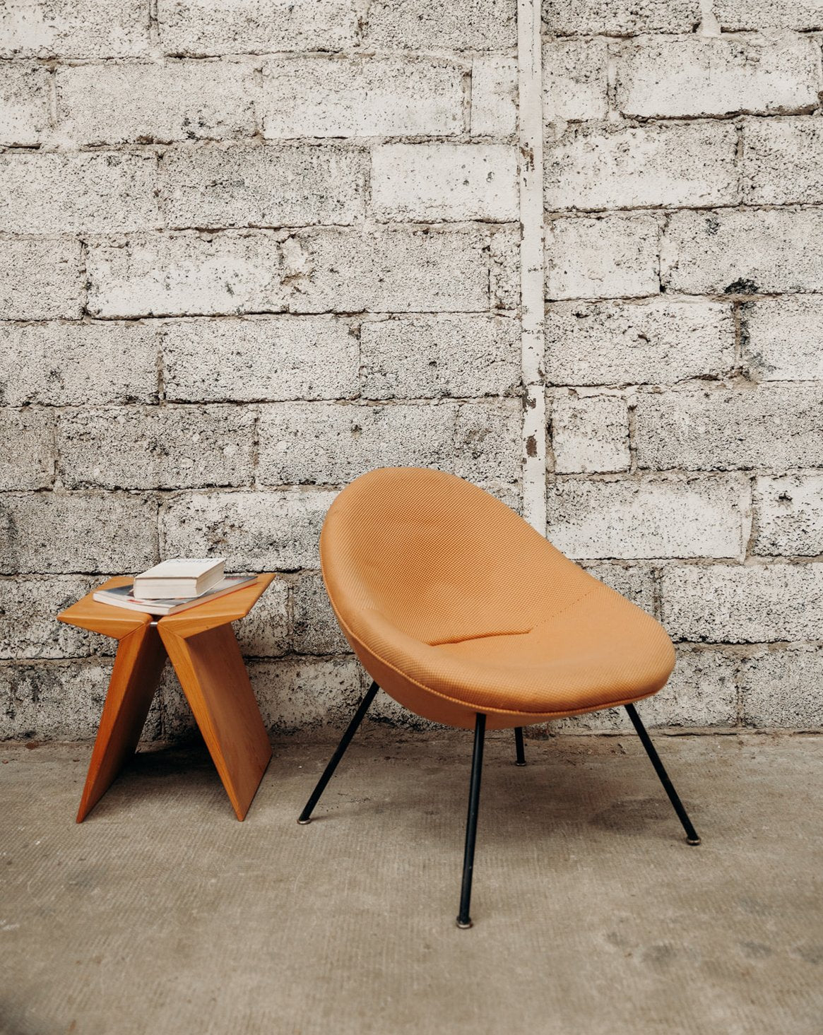 Fauteuil orange en tissu Jakob N°286 - Bon état, DEBONGOUT
