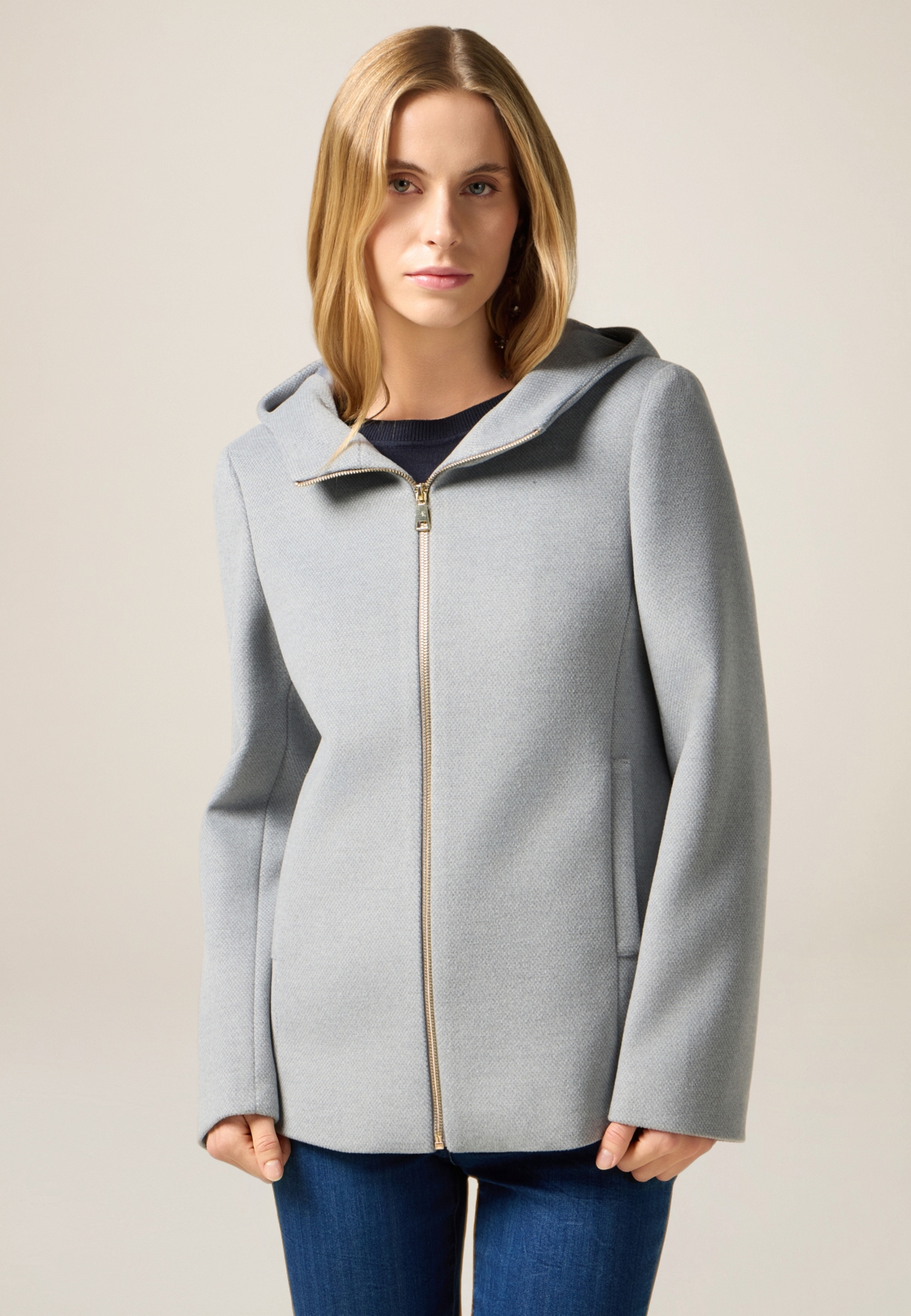 Manteau court à capuche et fermeture éclair, OLTRE