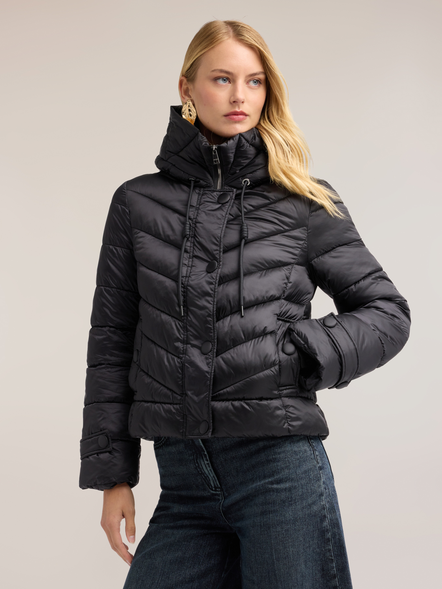Veste matelassée courte à capuche, MOTIVI