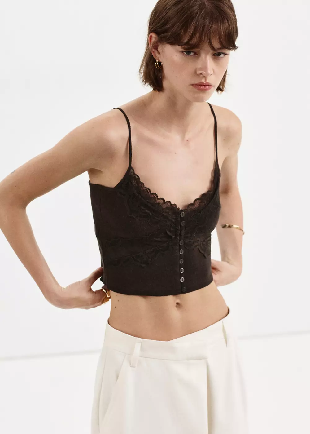 Top crop en maille fine dentelle, MANGO