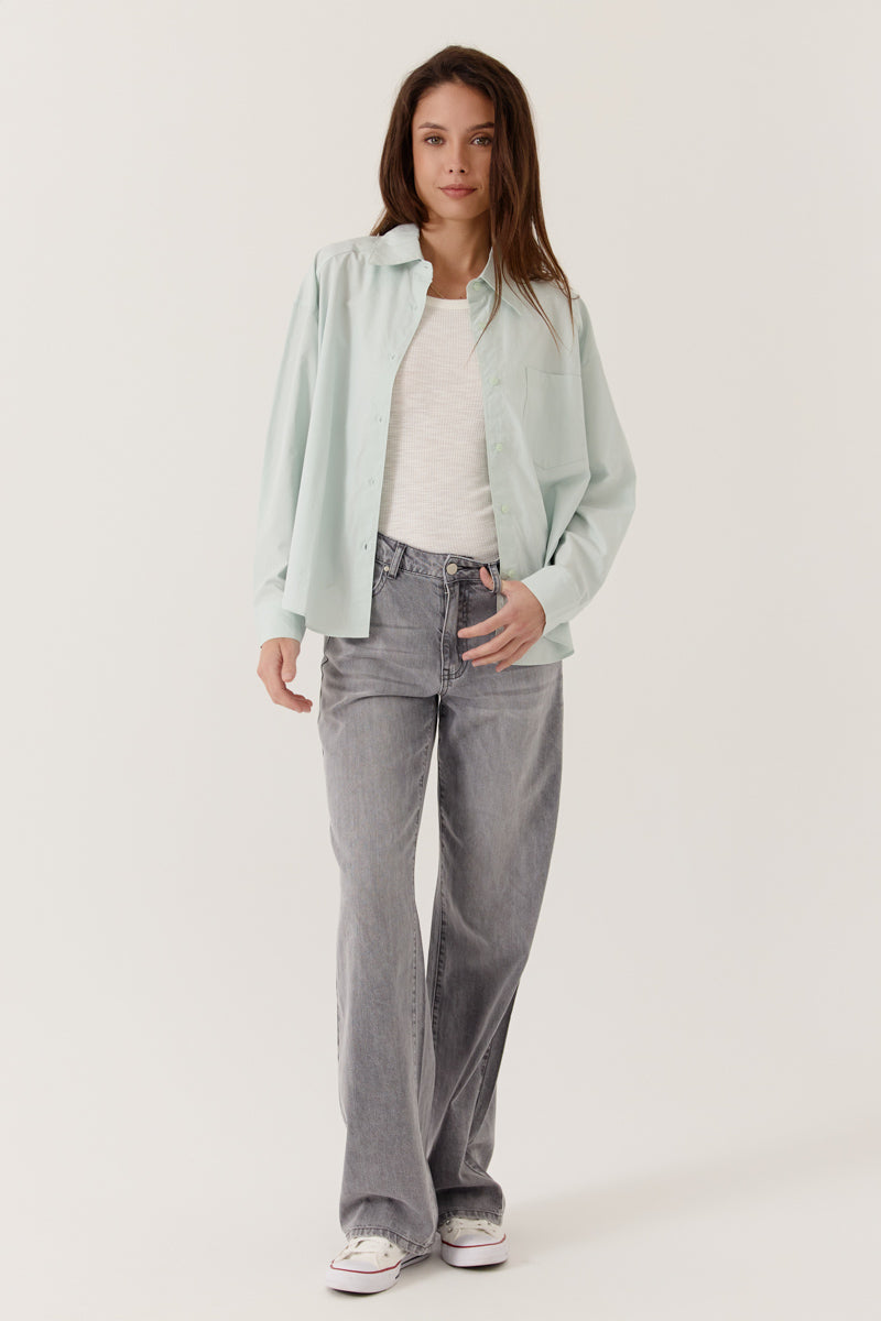 Chemise Alzea à la coupe droite et légèrement ample avec un col classique structuré., ARTLOVE