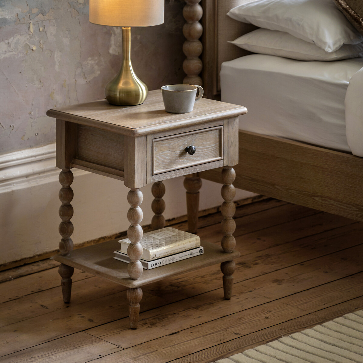 Ames Oak 1 Drawer Bedside with Pompom Legs, ÉDITÉ