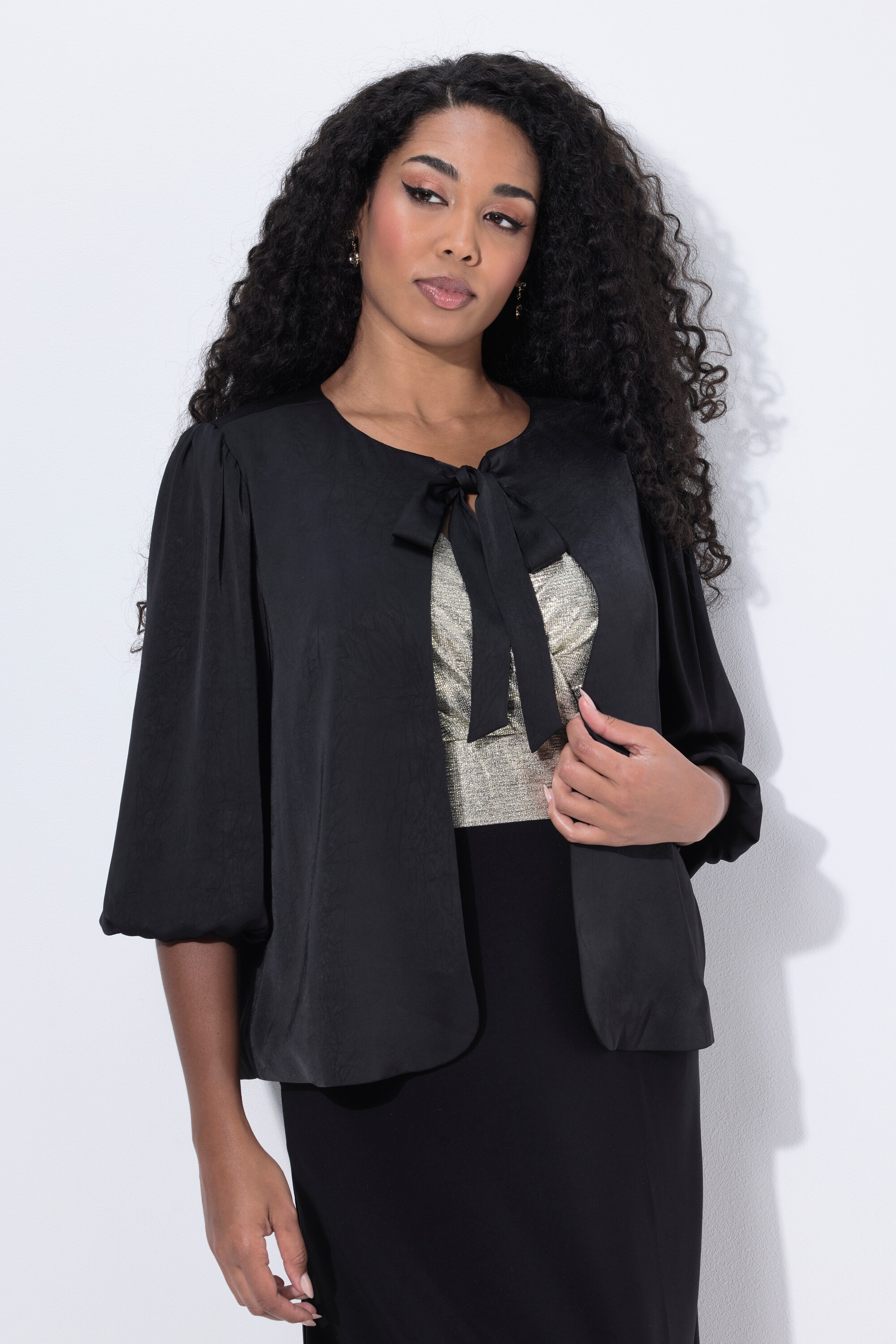 Veste courte à col rond et larges manches, ULLA POPKEN