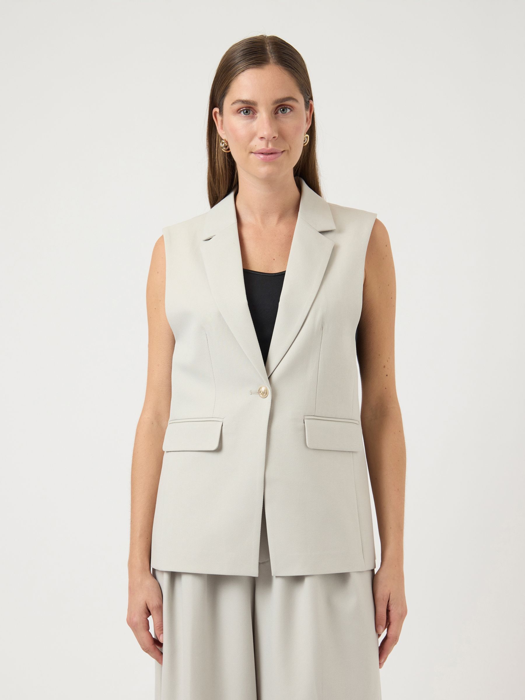 Gilet, YAS