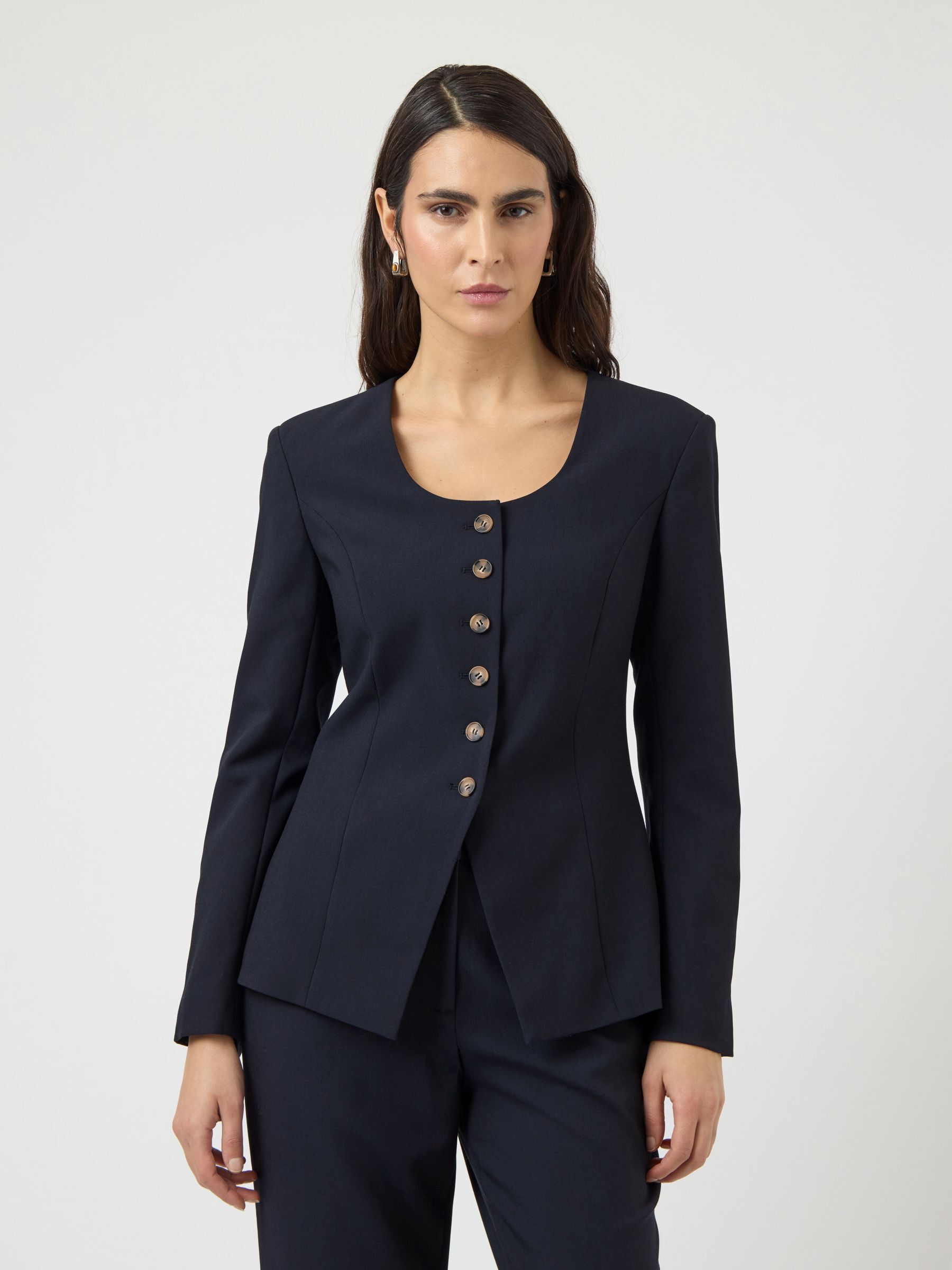 Blazer, YAS
