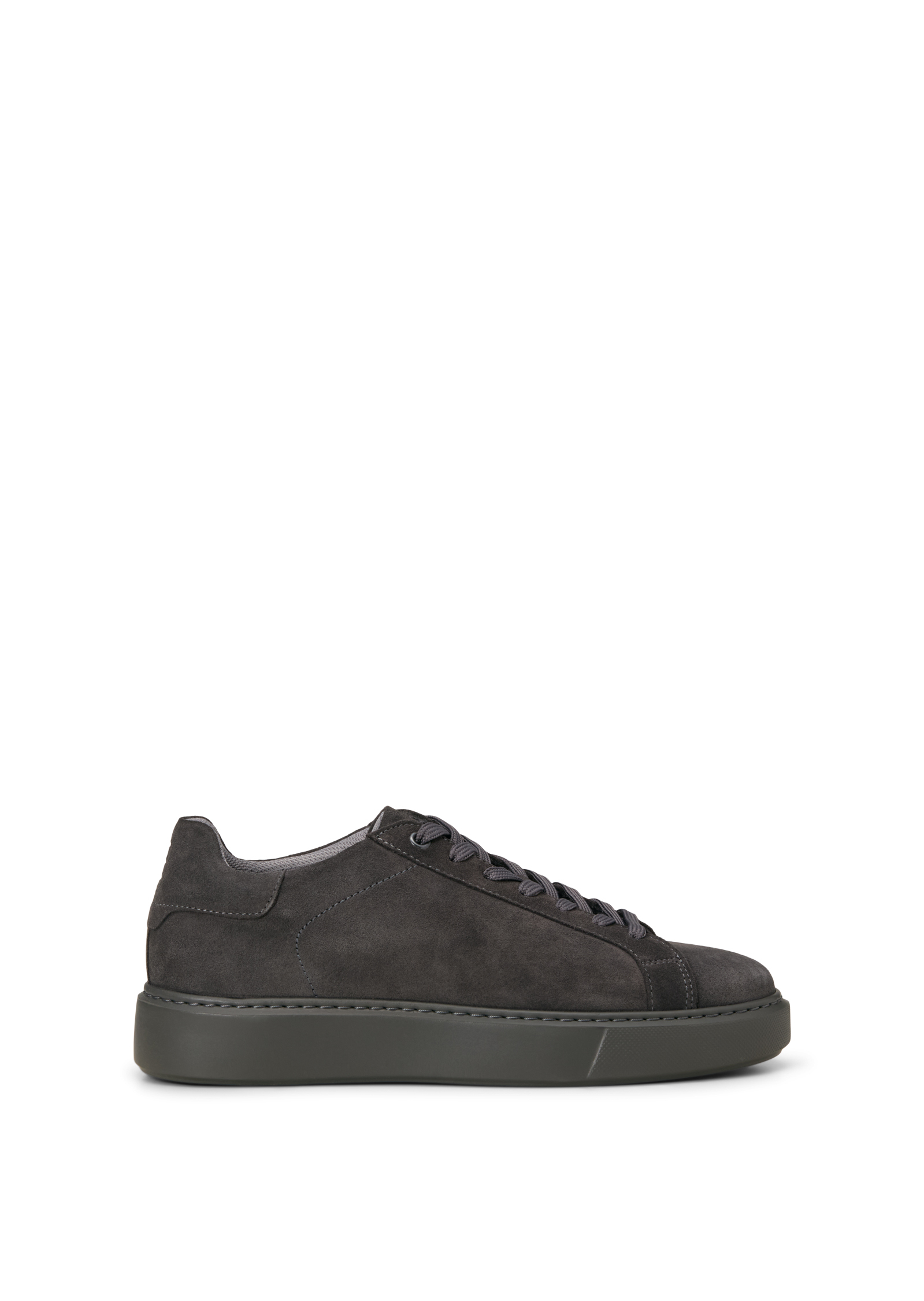 Modèle de baskets Cedric en cuir de vachette velours souple, MARC O'POLO