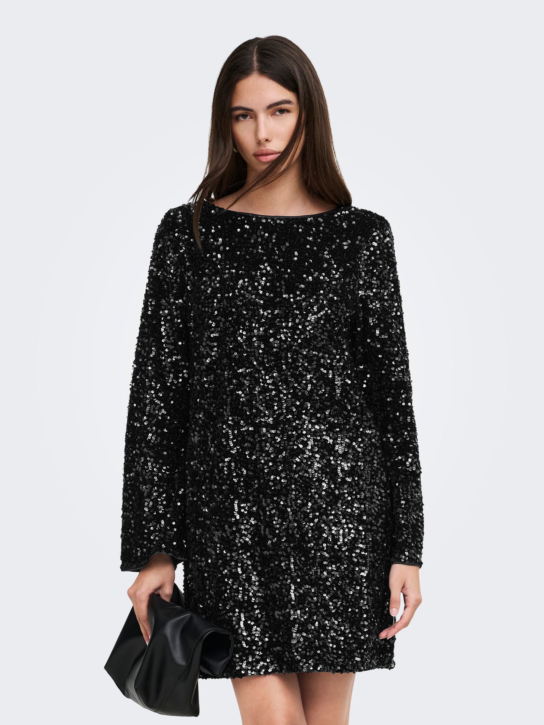 Robe, ONLY