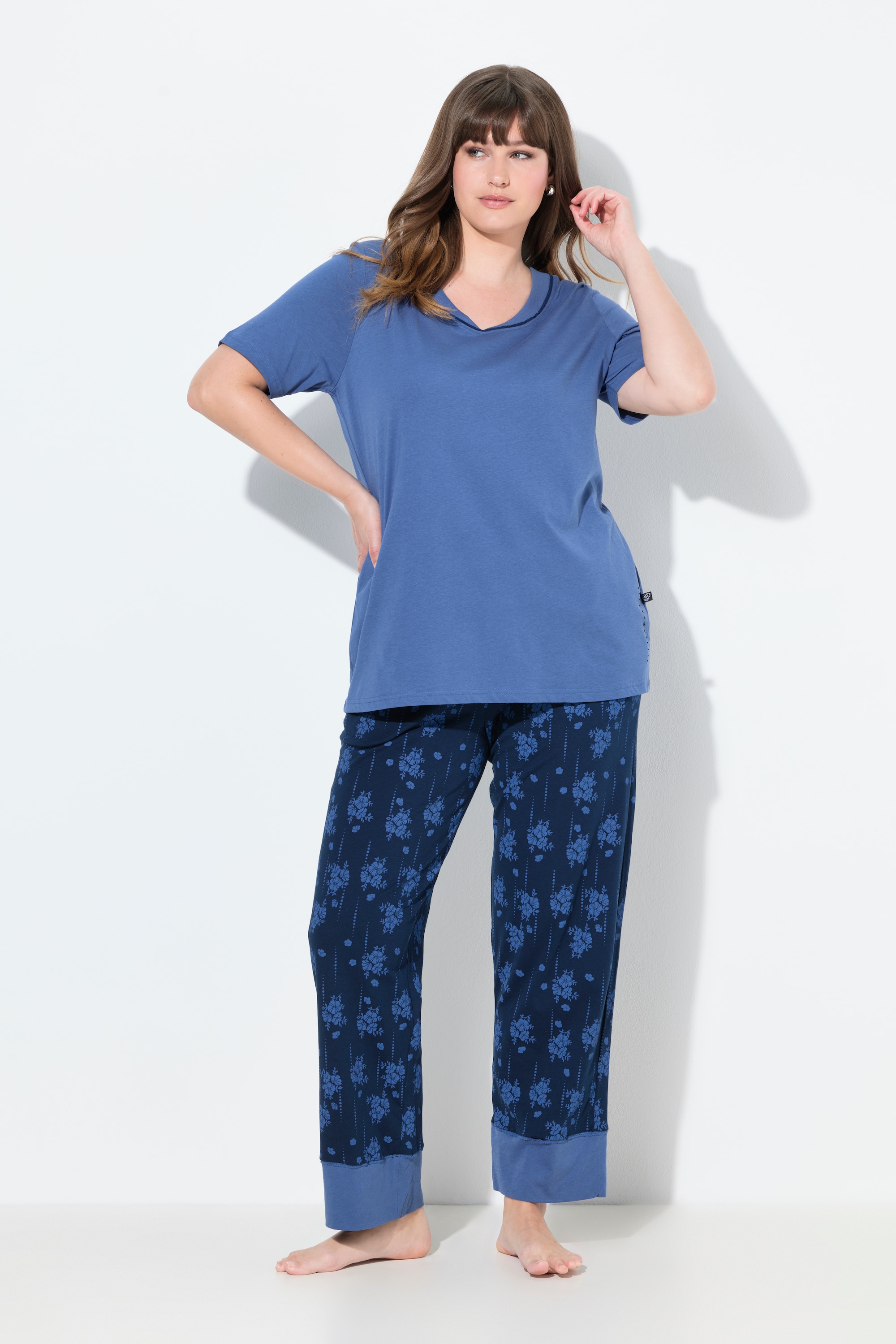 Pyjama, motif à fleurs, col V, ULLA POPKEN