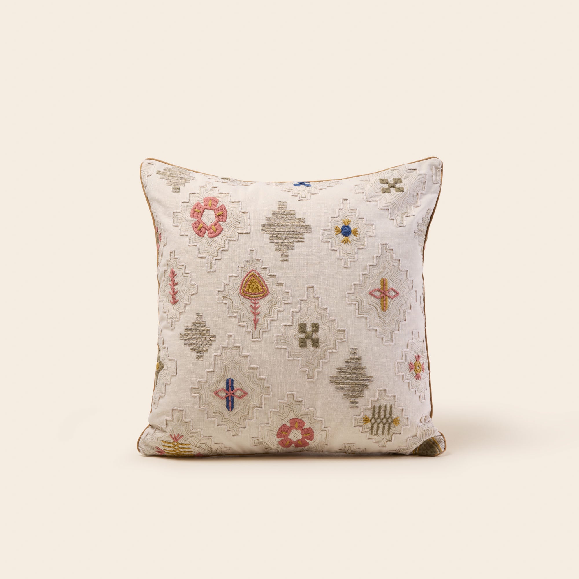 Housse De Coussin en Broderie ethnique GENNARO, MADURA