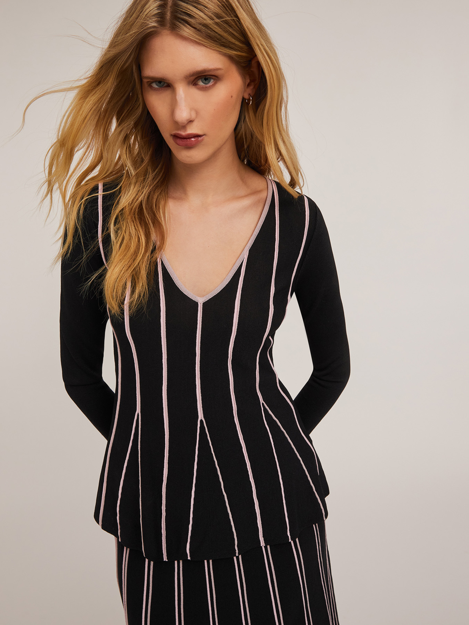 Pull évasé ouvragé à rayures, MOTIVI