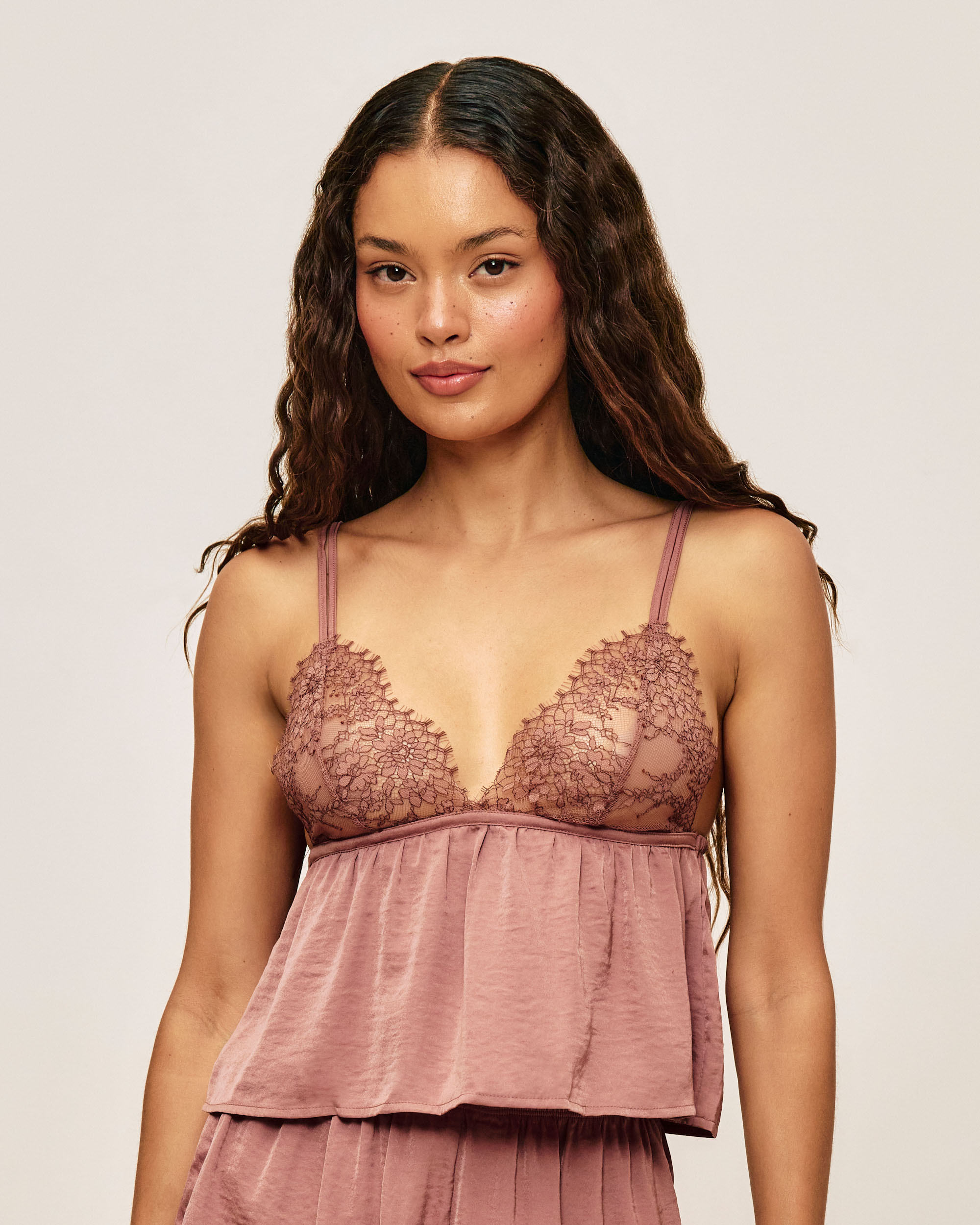 Top en satin et dentelle MOCHALOVIZ, UNDIZ