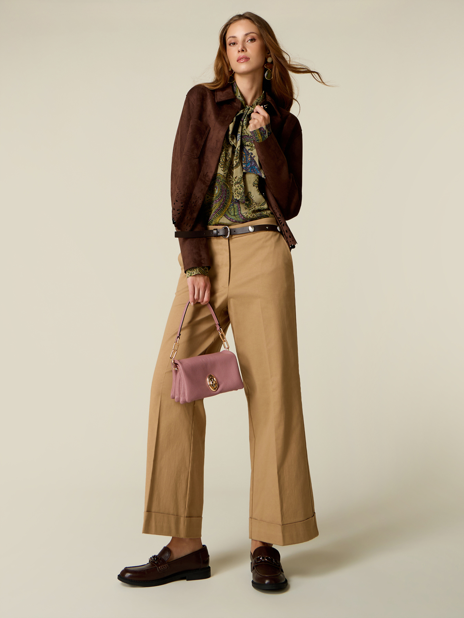 Pantalon cropped, OLTRE