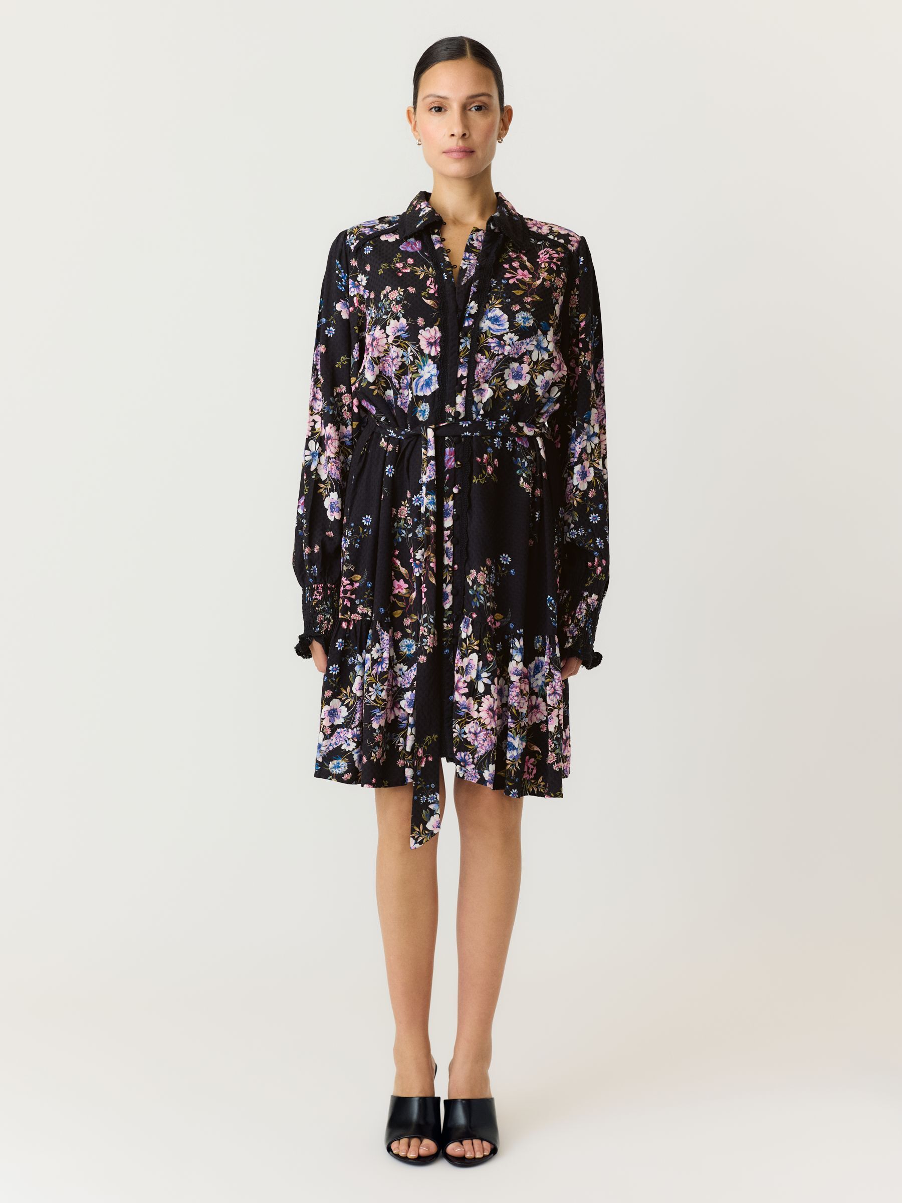 Mini-Robe, YAS