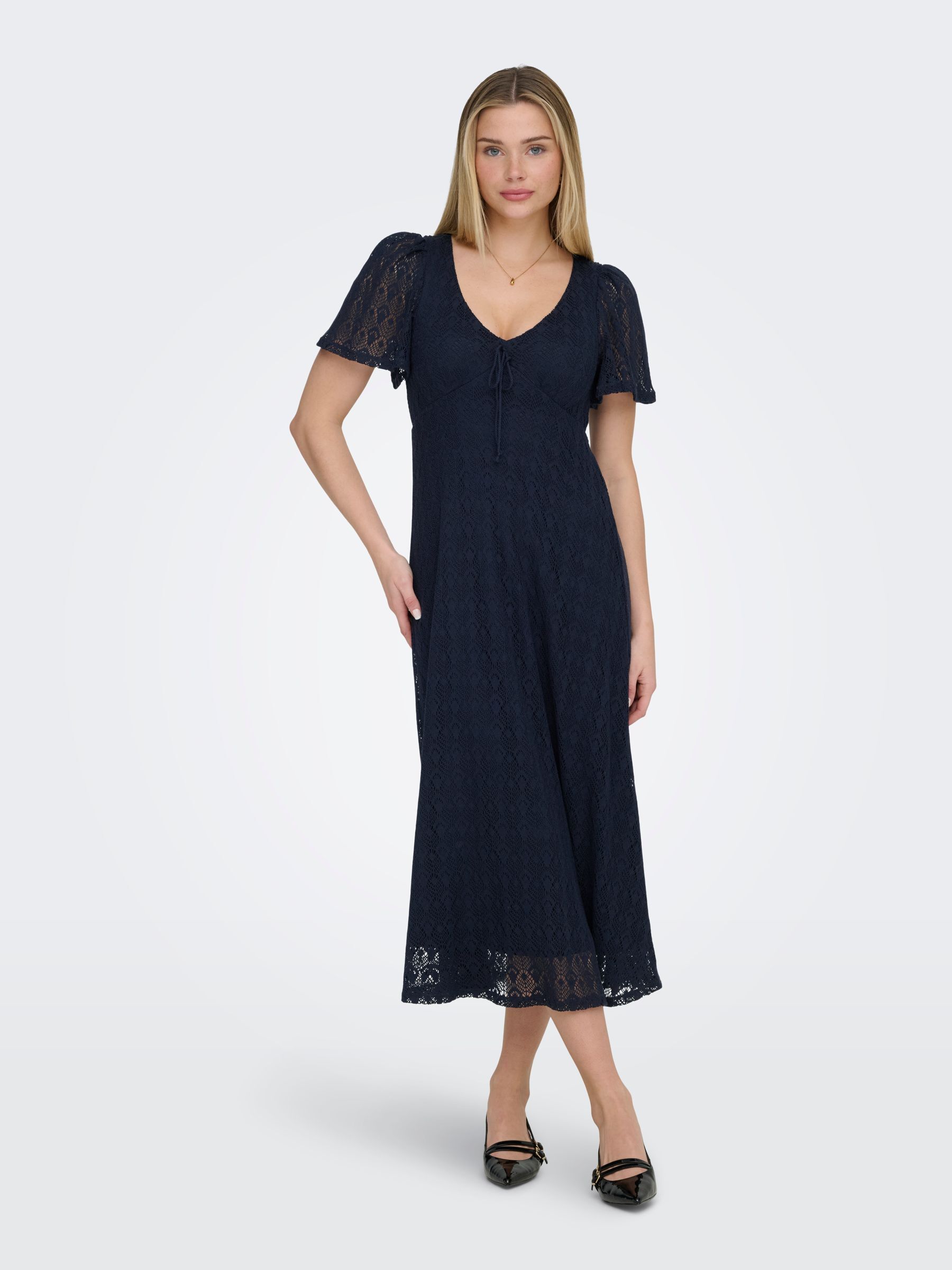 Robe, ONLY
