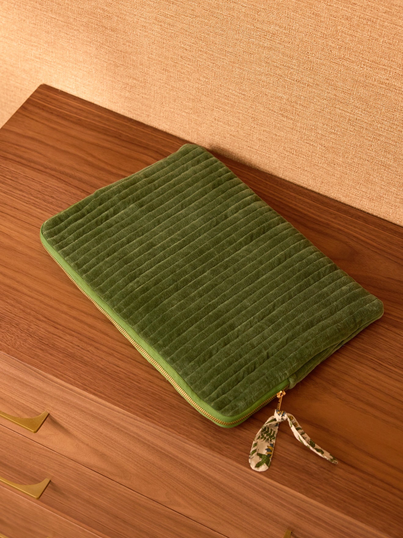Pochette ordinateur en velours, CYRILLUS