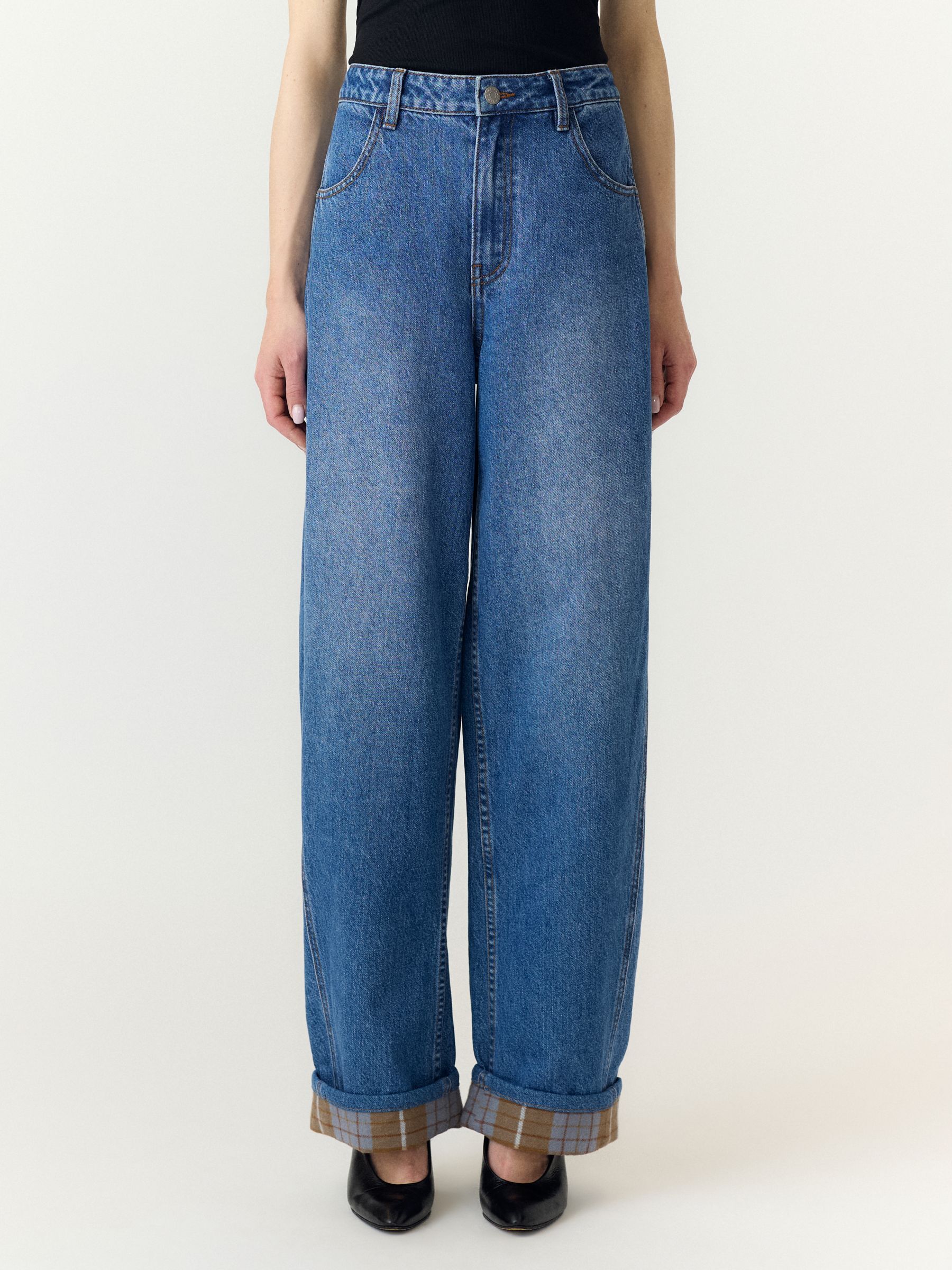 Jean, YAS