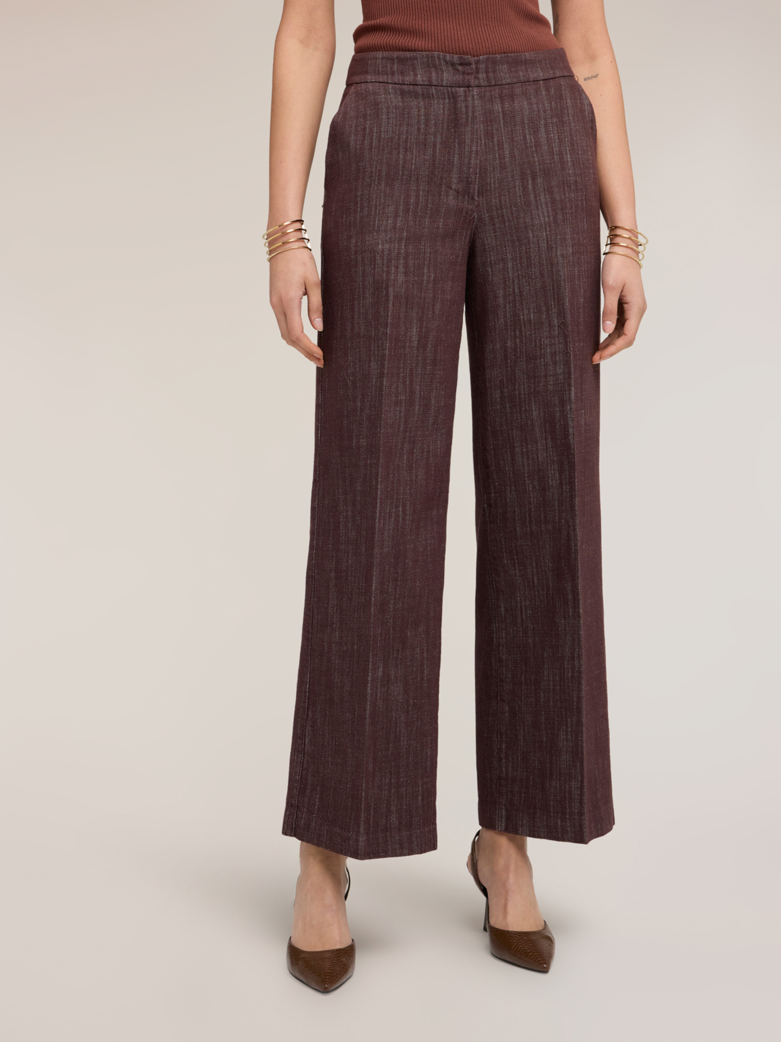 Pantalon palazzo, MOTIVI