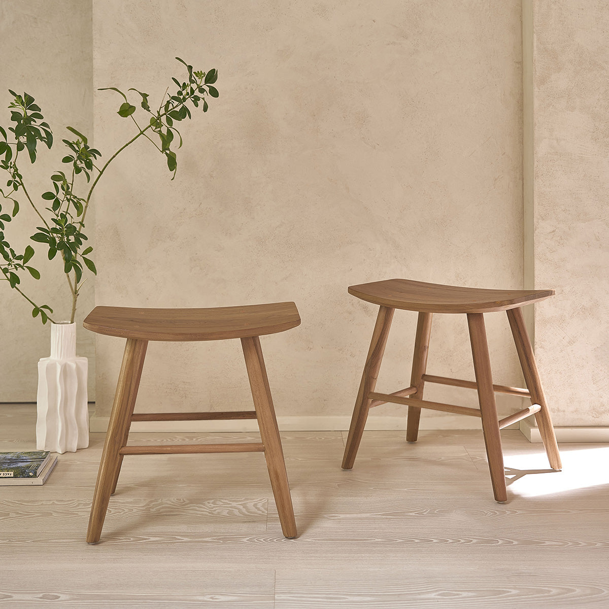 Lot de 2 tabourets en teck massif AMBRE, BERAH GETAH