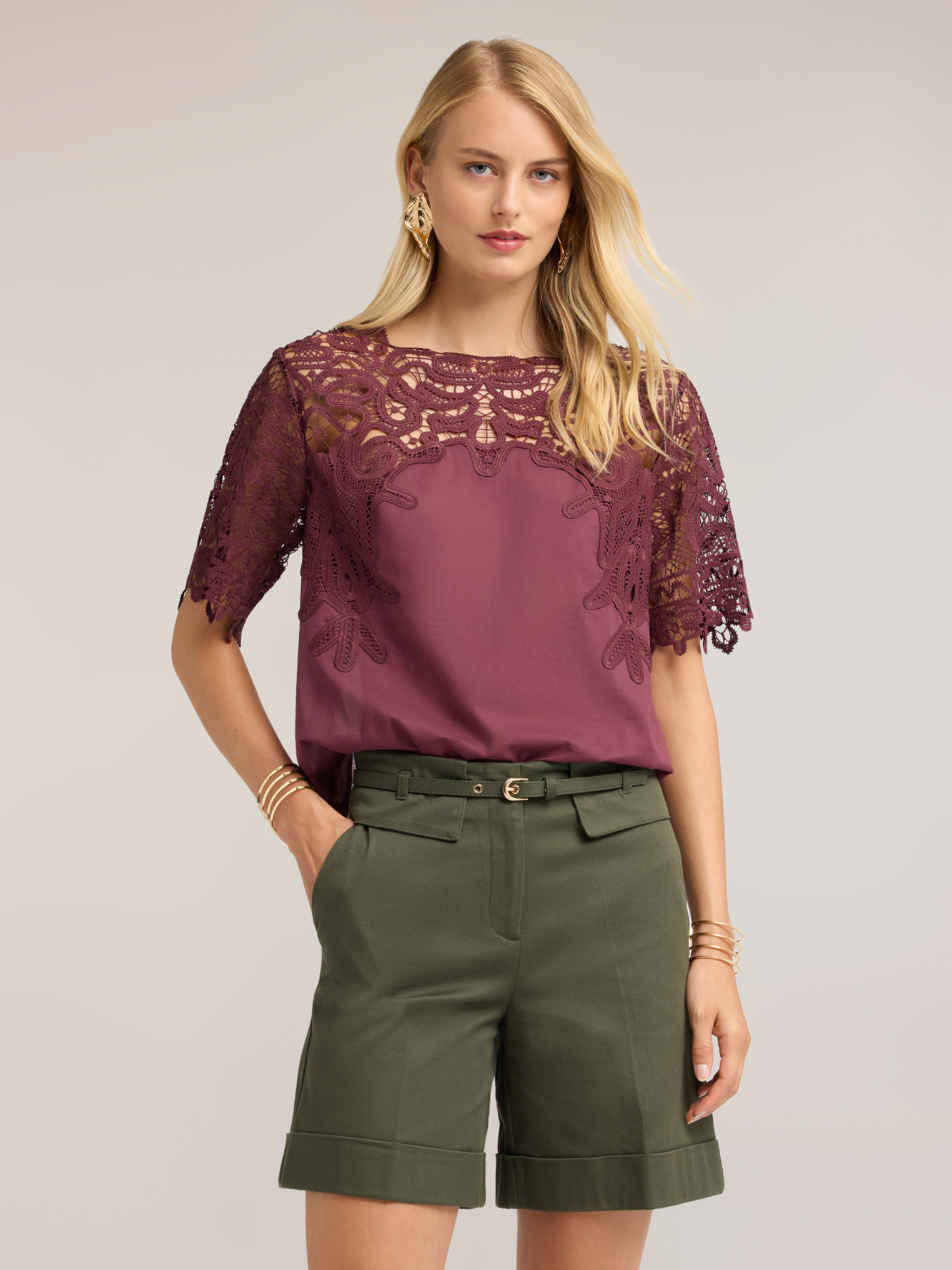 Blouse en coton avec insert en macramé, MOTIVI