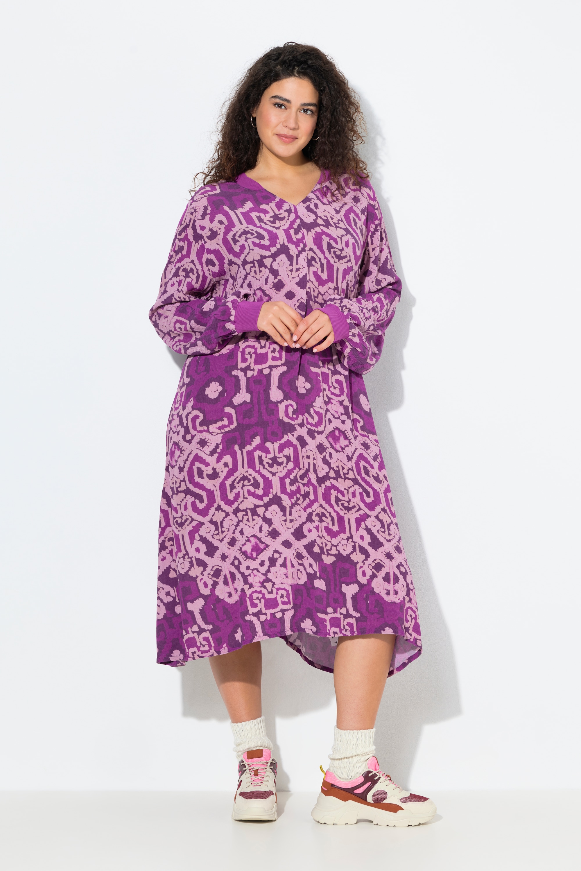 Robe évasée à col montant et manches longues, ULLA POPKEN