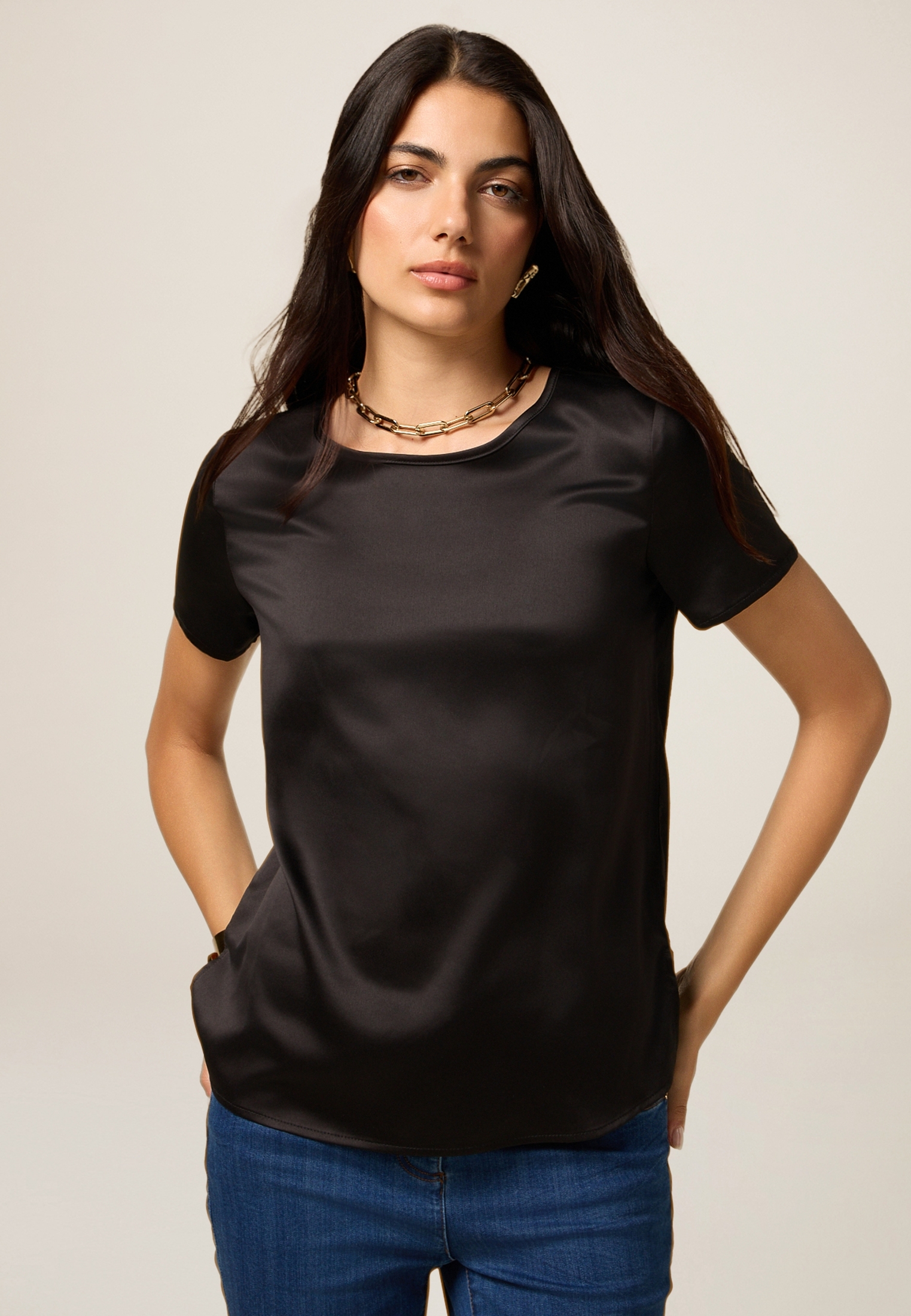 T-shirt, OLTRE