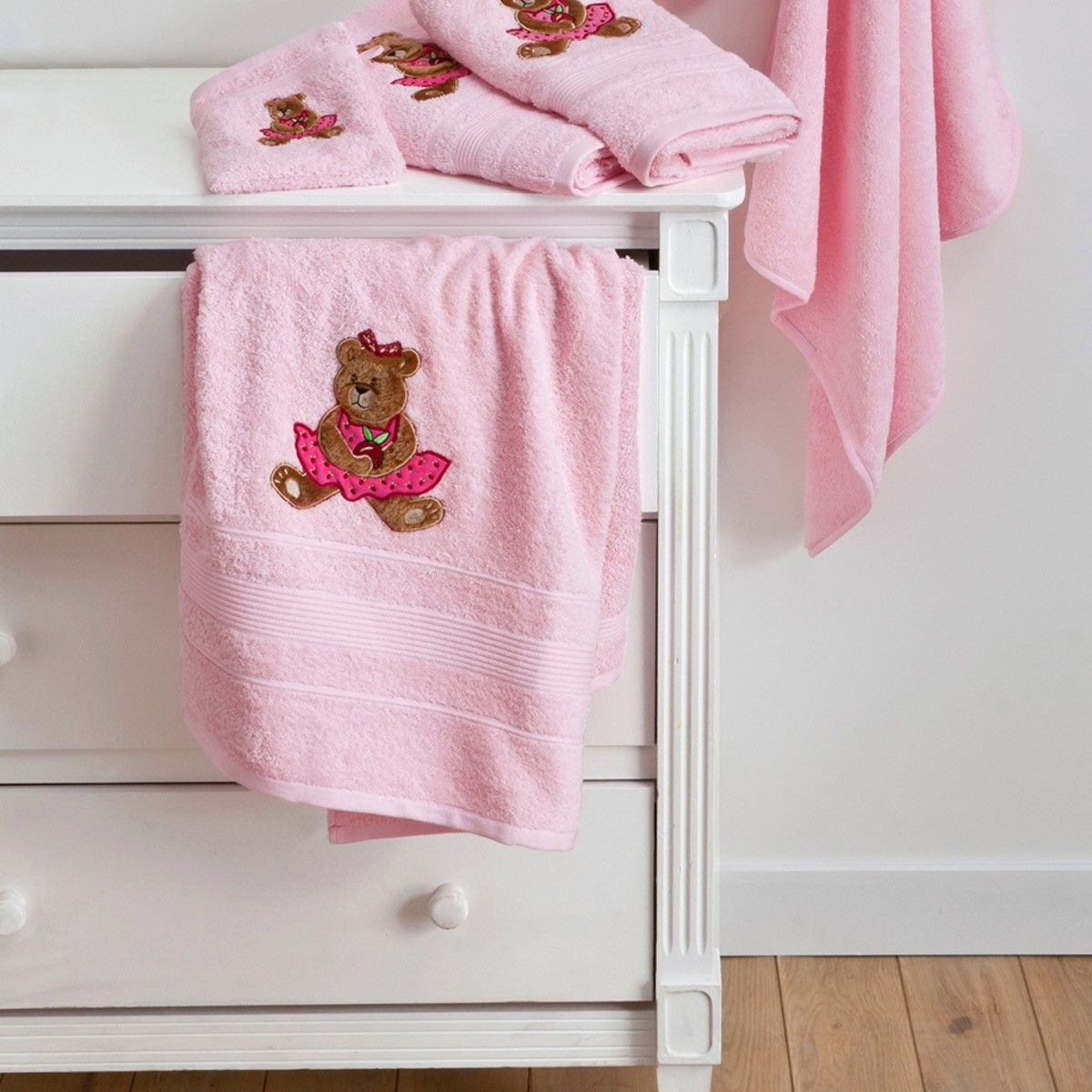 Serviette De Toilette Enfant Tradition Des Vosges La Redoute Serviette De Toilette Enfant Tradition Des Vosges La Redoute