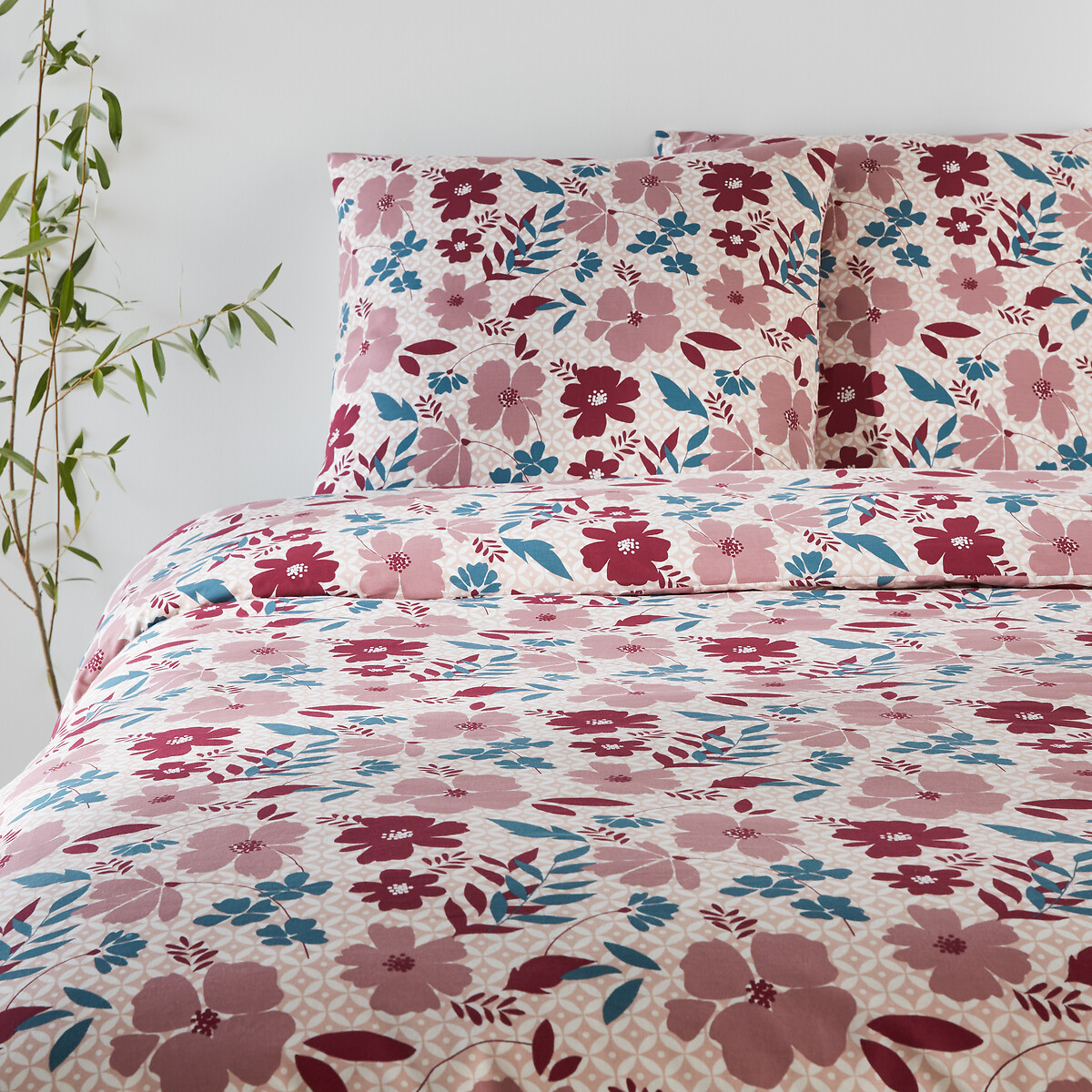 Beki Floral 100% Cotton Bedding Set with Square Pillowcases