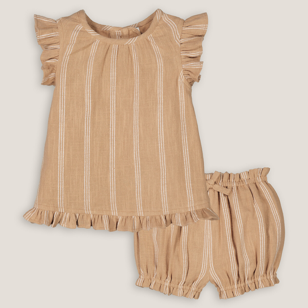 La new arrivals redoute ceremonie