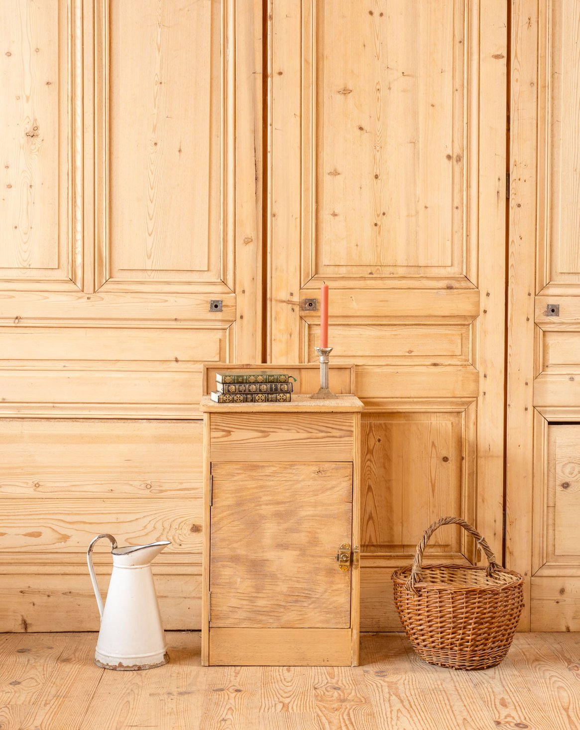 Ancien meuble de train en bois Fernand N°408 - Bon état, DEBONGOUT